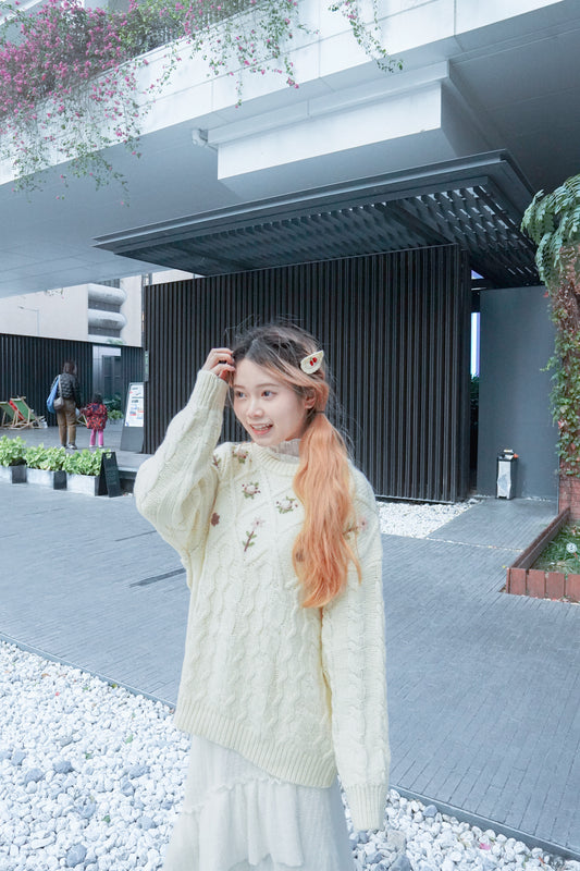 <預訂> 自家製 超厚實♡ 粗麻花針織人手繡花上衣