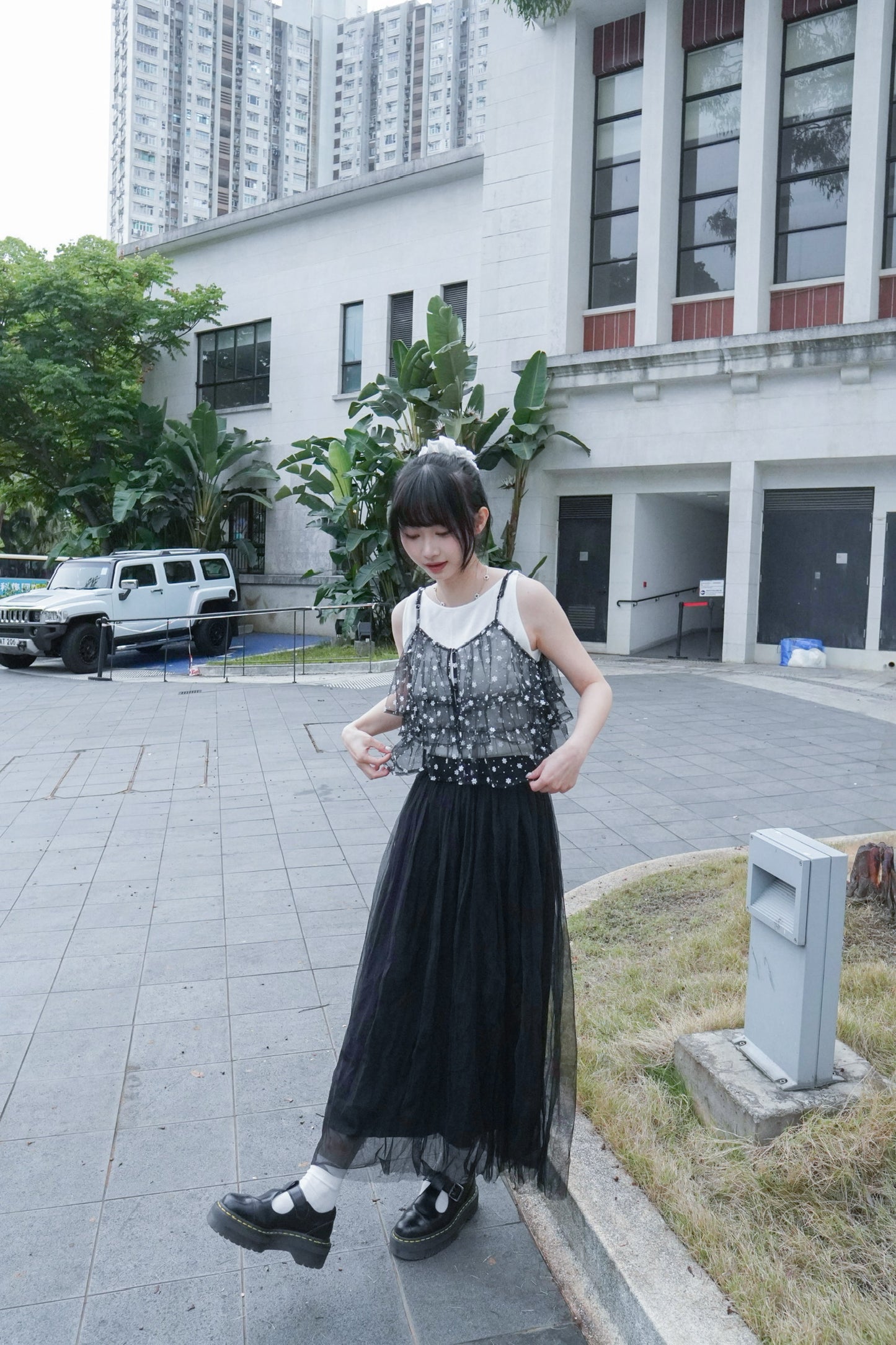 <預訂> 小眾大推! Bling Bling花花多層荷葉薄紗外搭吊帶背心|兩色入
