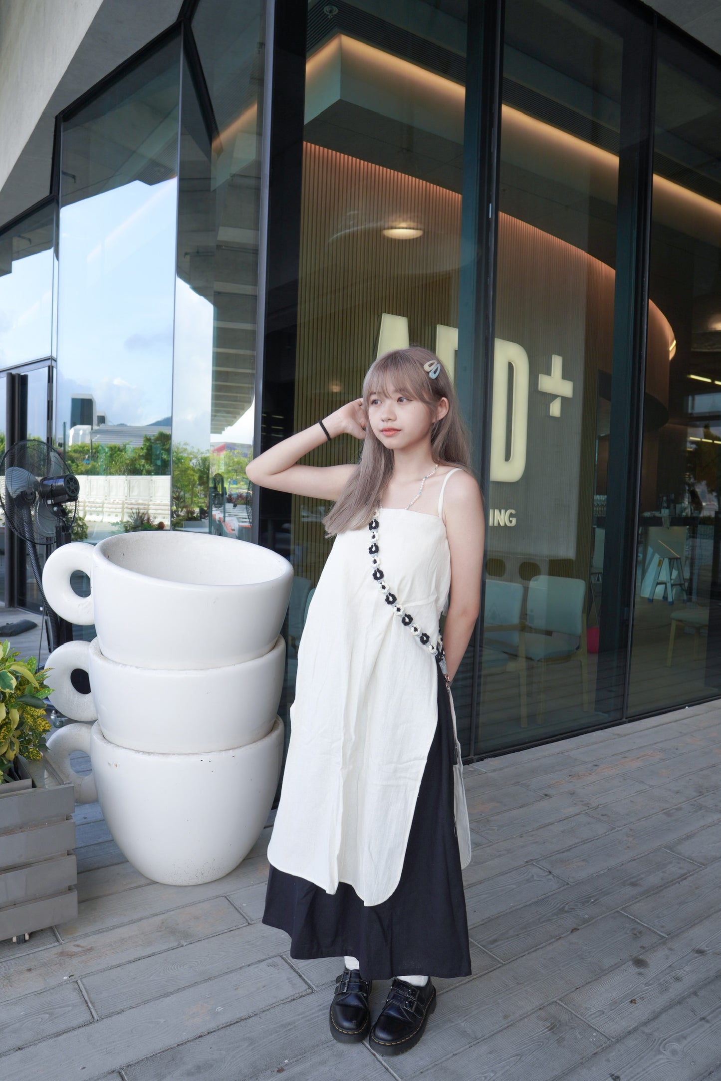 <預訂> CAFE打卡之選!棉麻吊帶後綁帶開叉連身長裙外搭|兩色入