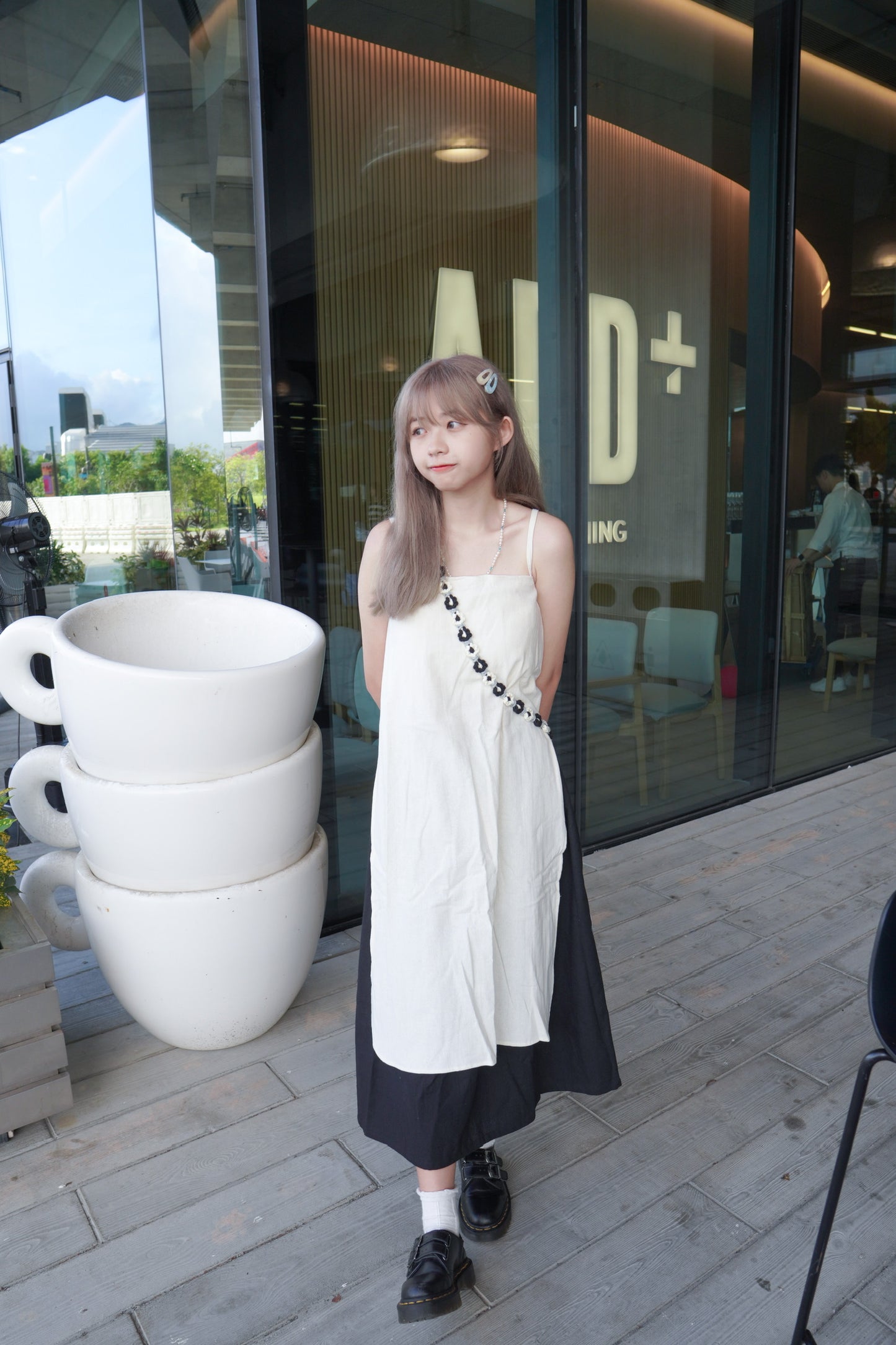 <預訂> CAFE打卡之選!棉麻吊帶後綁帶開叉連身長裙外搭|兩色入