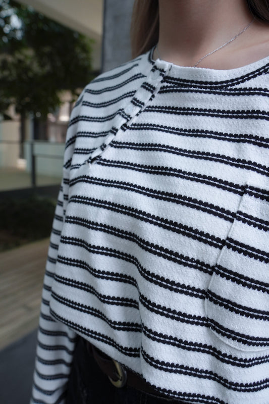<現貨> 特別不撞款!不規則黑白間條長袖上衣