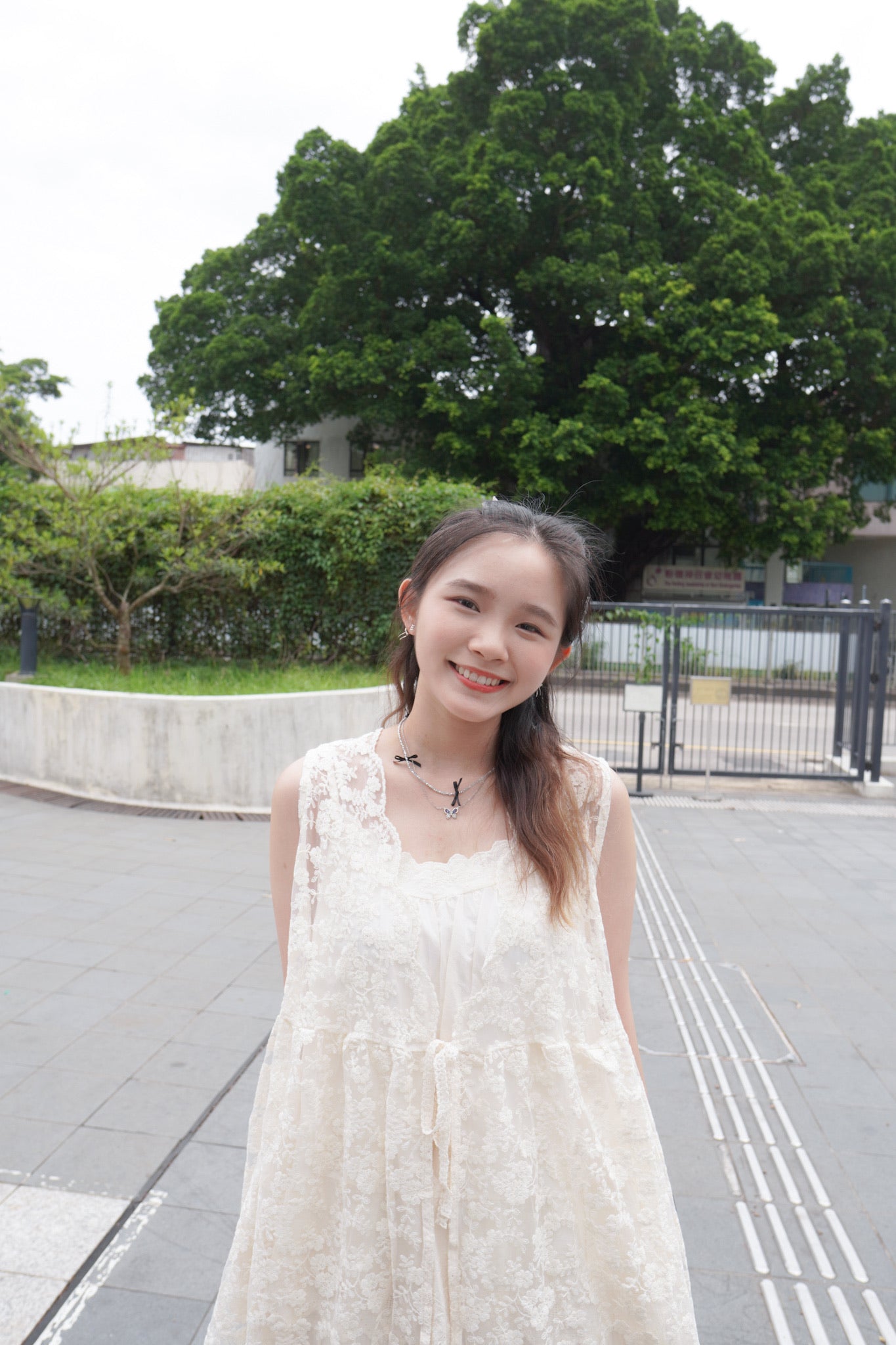 <預訂> 自家製 奶油tone寬鬆綉花疊穿吊帶背心