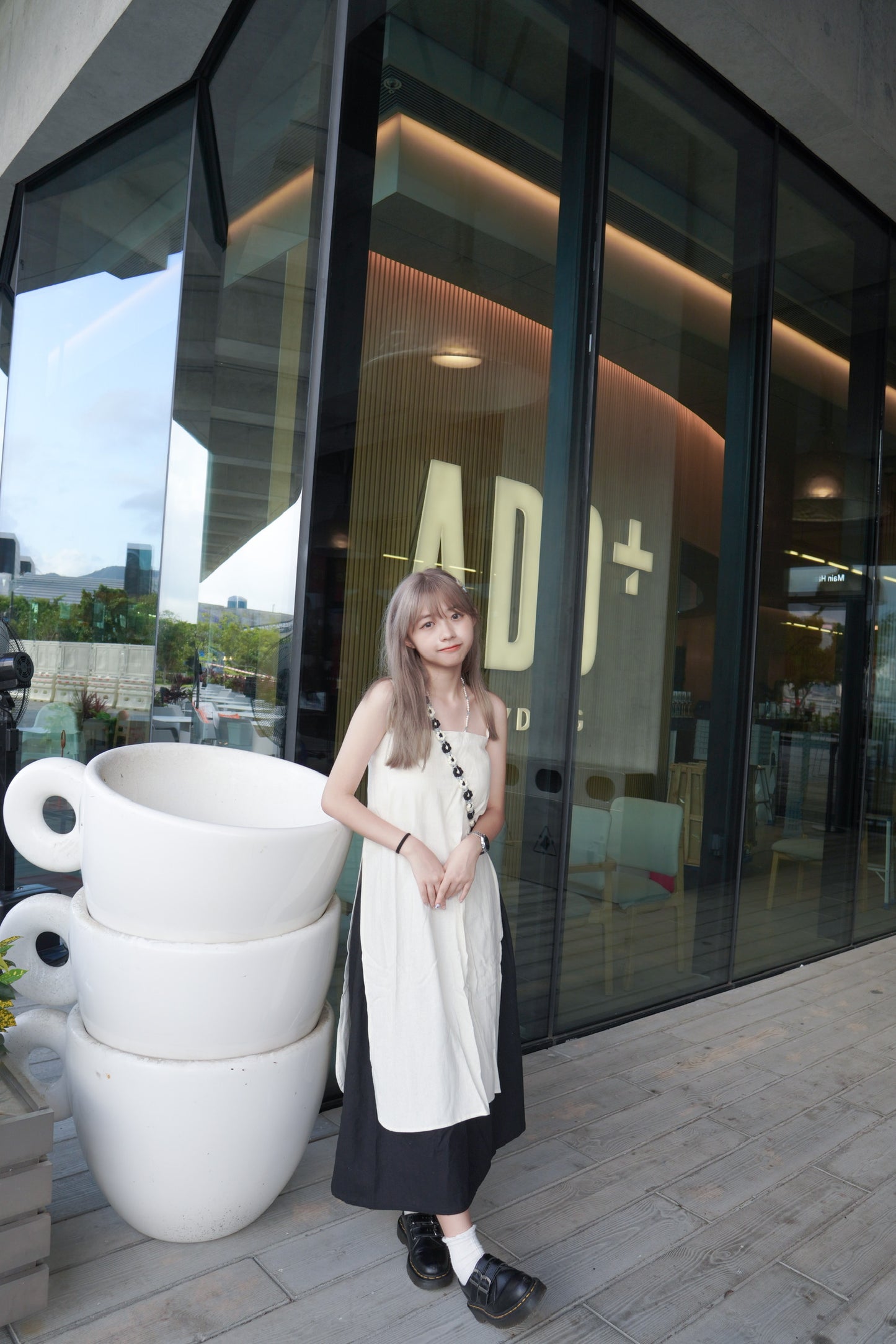 <預訂> CAFE打卡之選!棉麻吊帶後綁帶開叉連身長裙外搭|兩色入