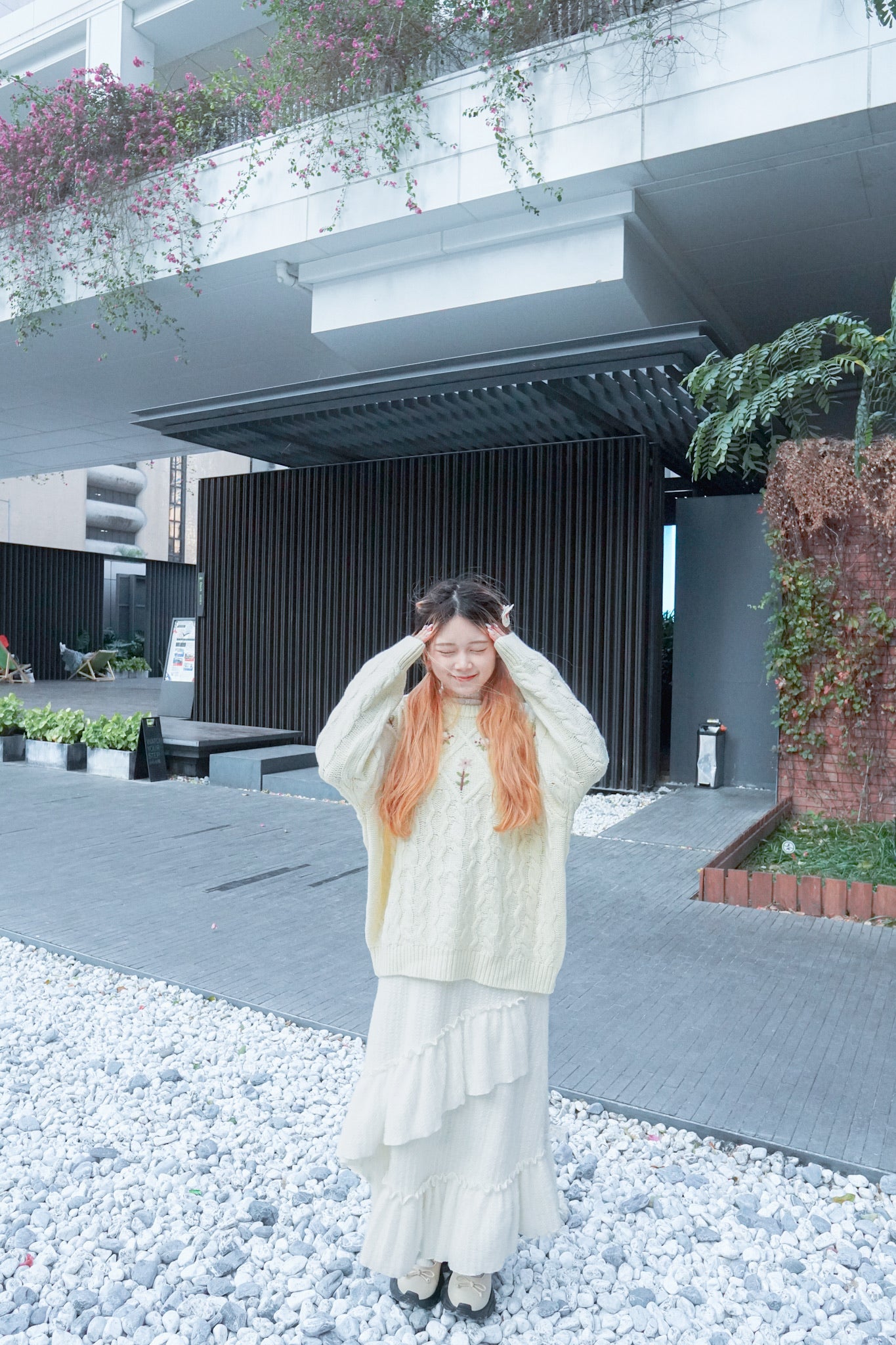 <預訂> 飄逸感滿滿♡不規則蕾絲傘型半身長裙(含內襯)