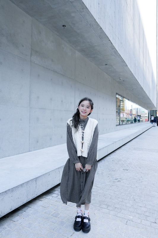 <預訂> 不起球!牛角扣v領馬甲背心