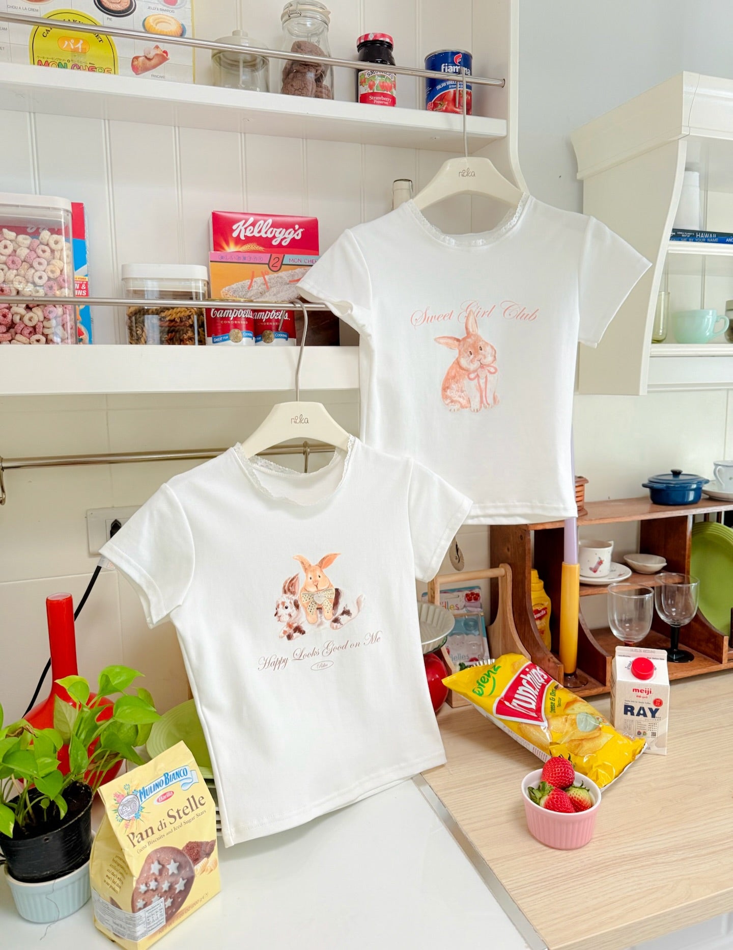 <預訂> 泰國小眾品牌🇹🇭 短袖小花領Crop top | 兩色入