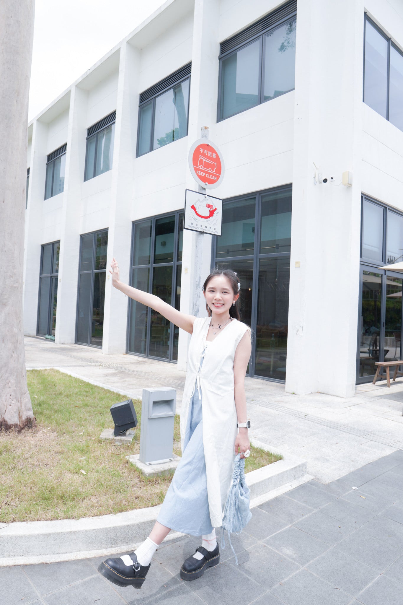 <預訂> 2024夏新款!棉麻背心綁帶開叉連身長裙外搭|兩色入