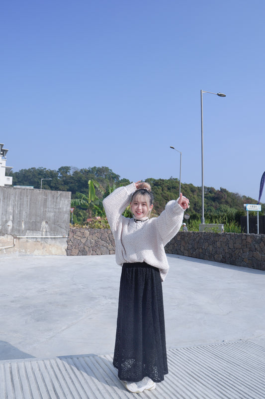 <現貨> 已售出220+條 自家製 鏤空蕾絲A字半身長裙(含打底)|兩色入