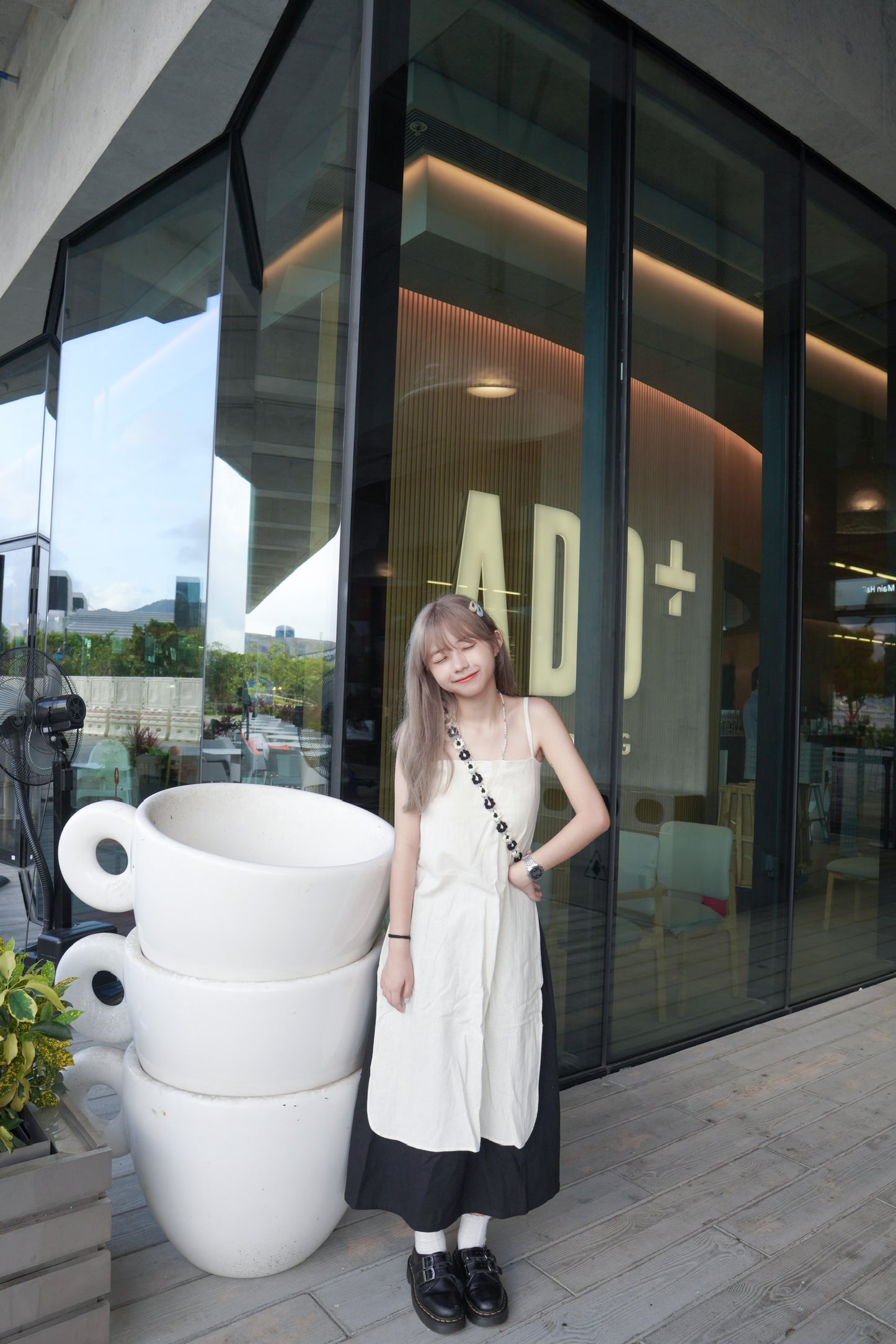 <預訂> CAFE打卡之選!棉麻吊帶後綁帶開叉連身長裙外搭|兩色入