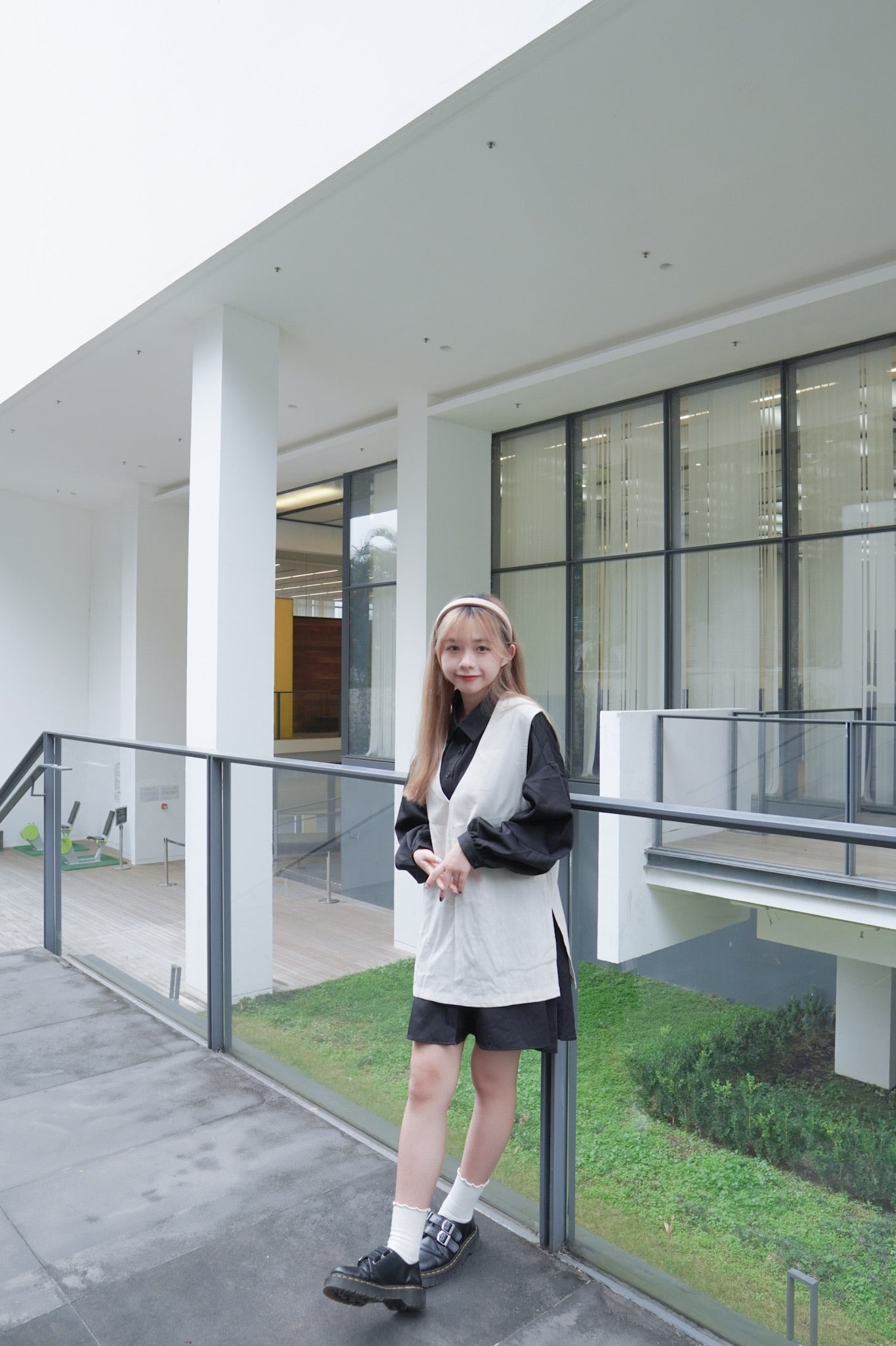 <預訂> V領側開衩長款背心馬甲|兩色入