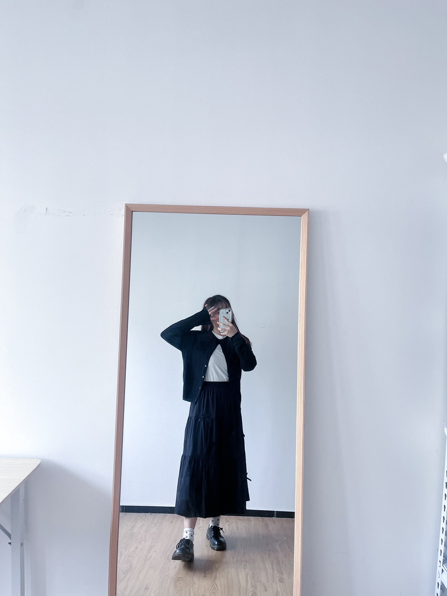 <現貨> 首批優惠🖤自家製 多色超親膚薄款長袖針織外套|黑