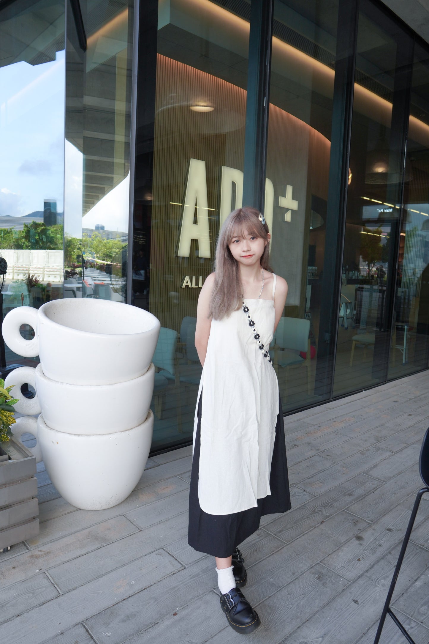 <預訂> CAFE打卡之選!棉麻吊帶後綁帶開叉連身長裙外搭|兩色入