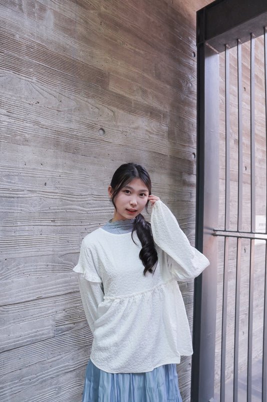 <現貨> 提花荷葉邊傘形圓領長袖上衣