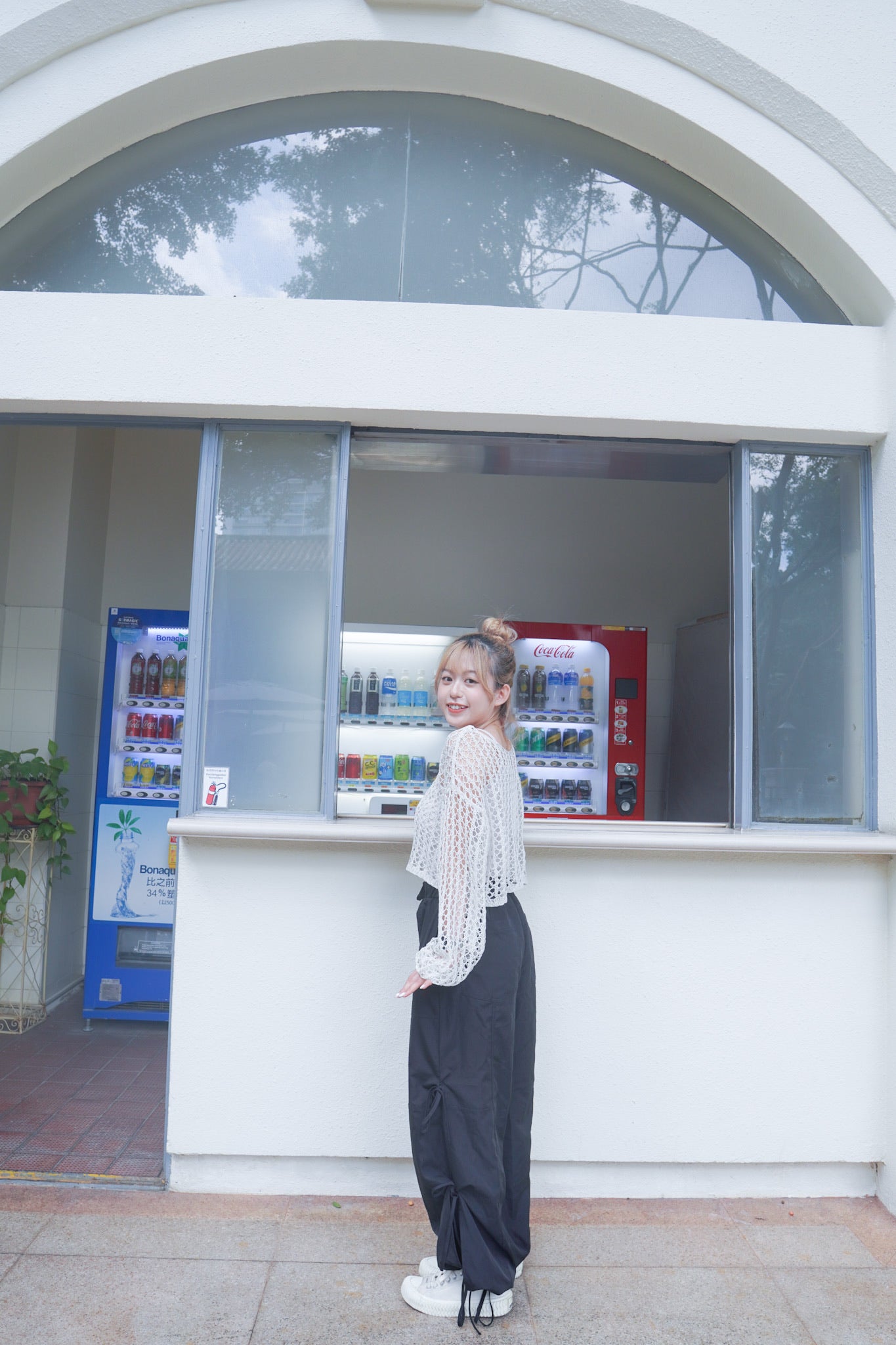 <預訂> 店主首推特別款!BlingBling 鏤空蜂巢針織短上衣 + 吊帶背心套裝