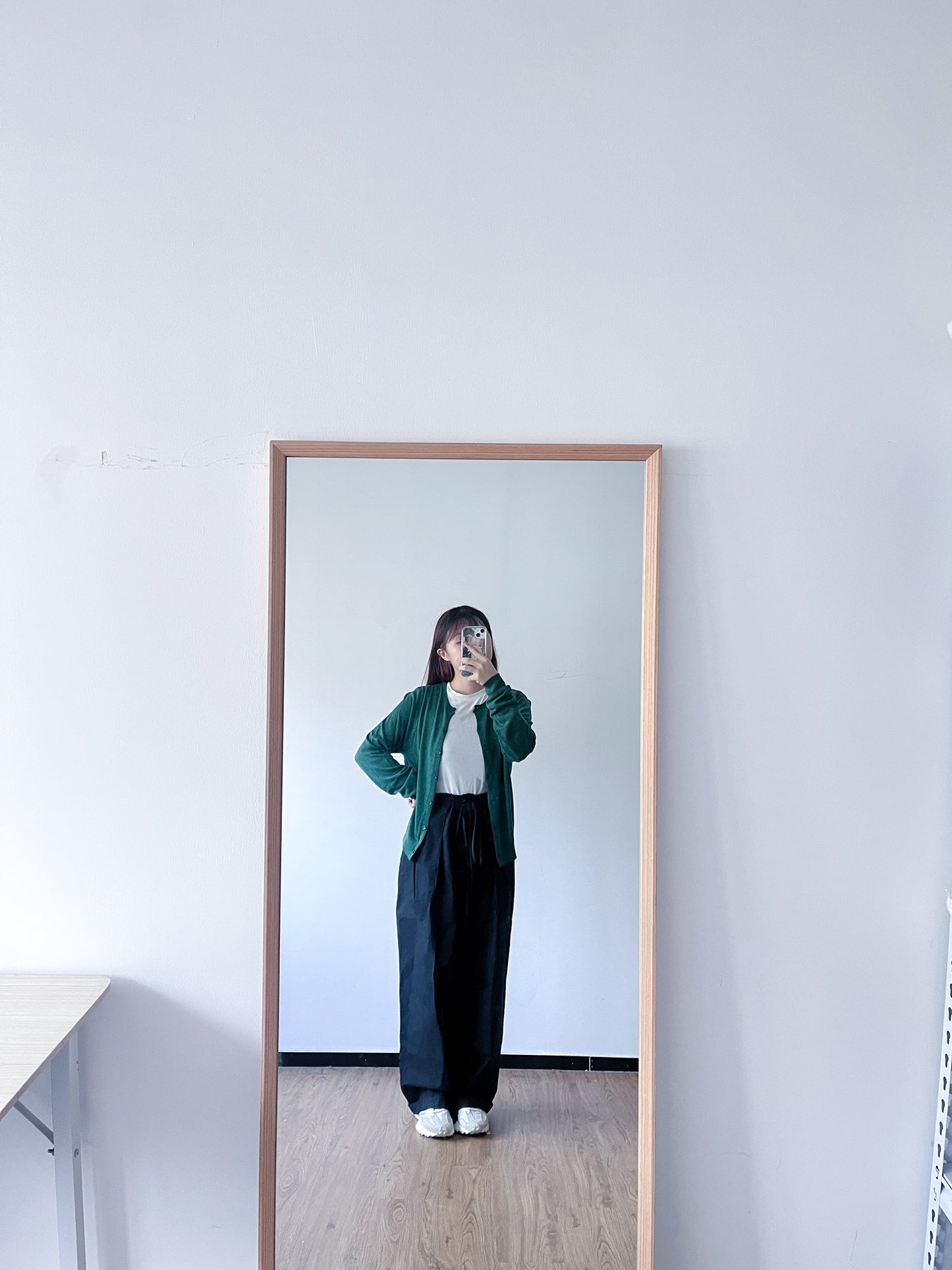 <預訂> 首批優惠💚 自家製 多色超親膚薄款長袖針織外套|墨綠