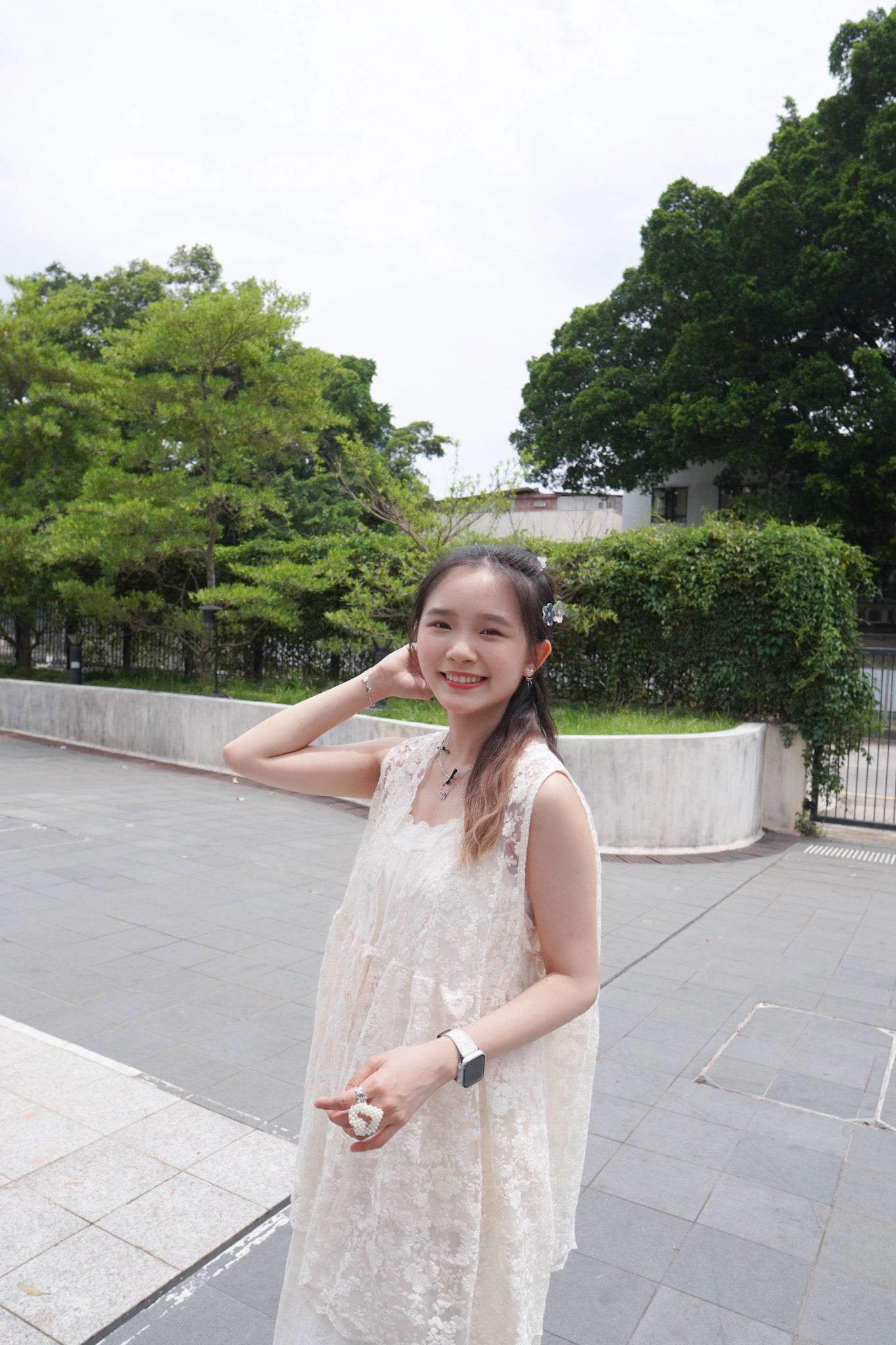 <預訂> 自家製 奶油tone寬鬆綉花疊穿吊帶背心