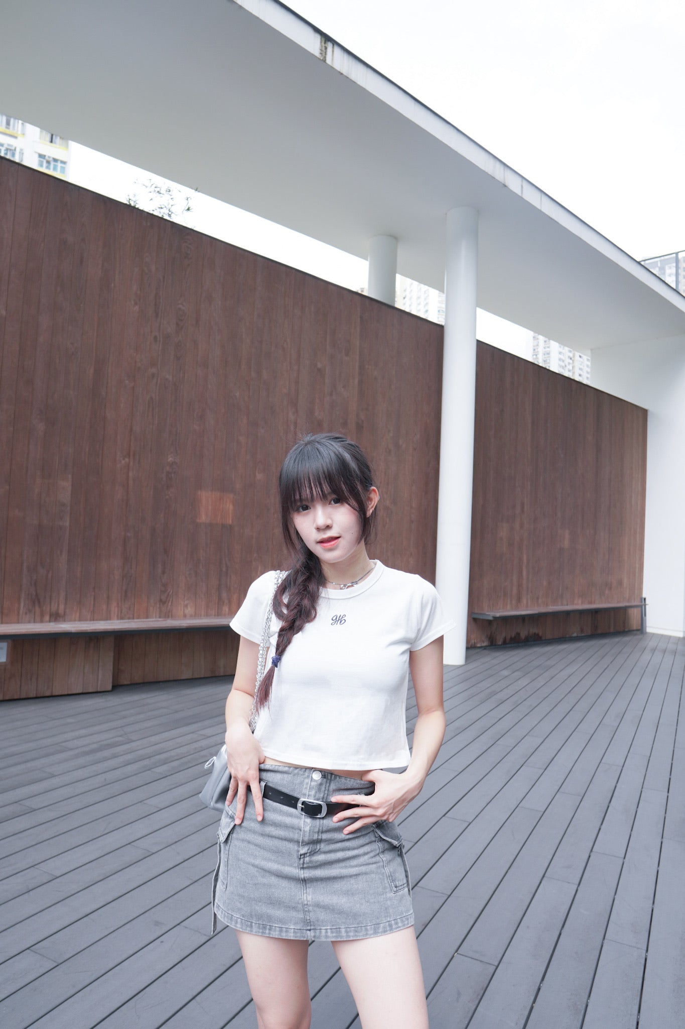 <預訂> Monogram刺繡短款Tshirt | 兩色入
