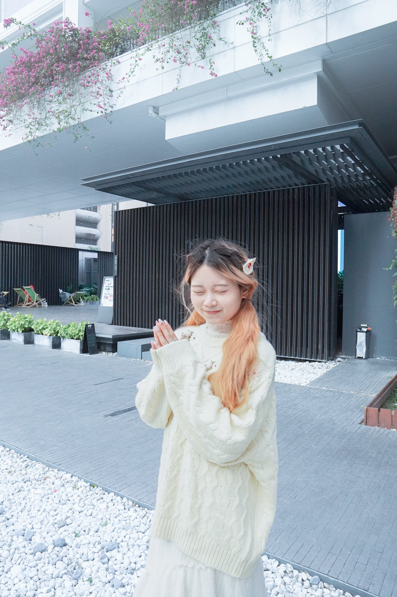 <預訂> 自家製 褶皺透明Ruffle邊高領內搭立體花朵打底上衣