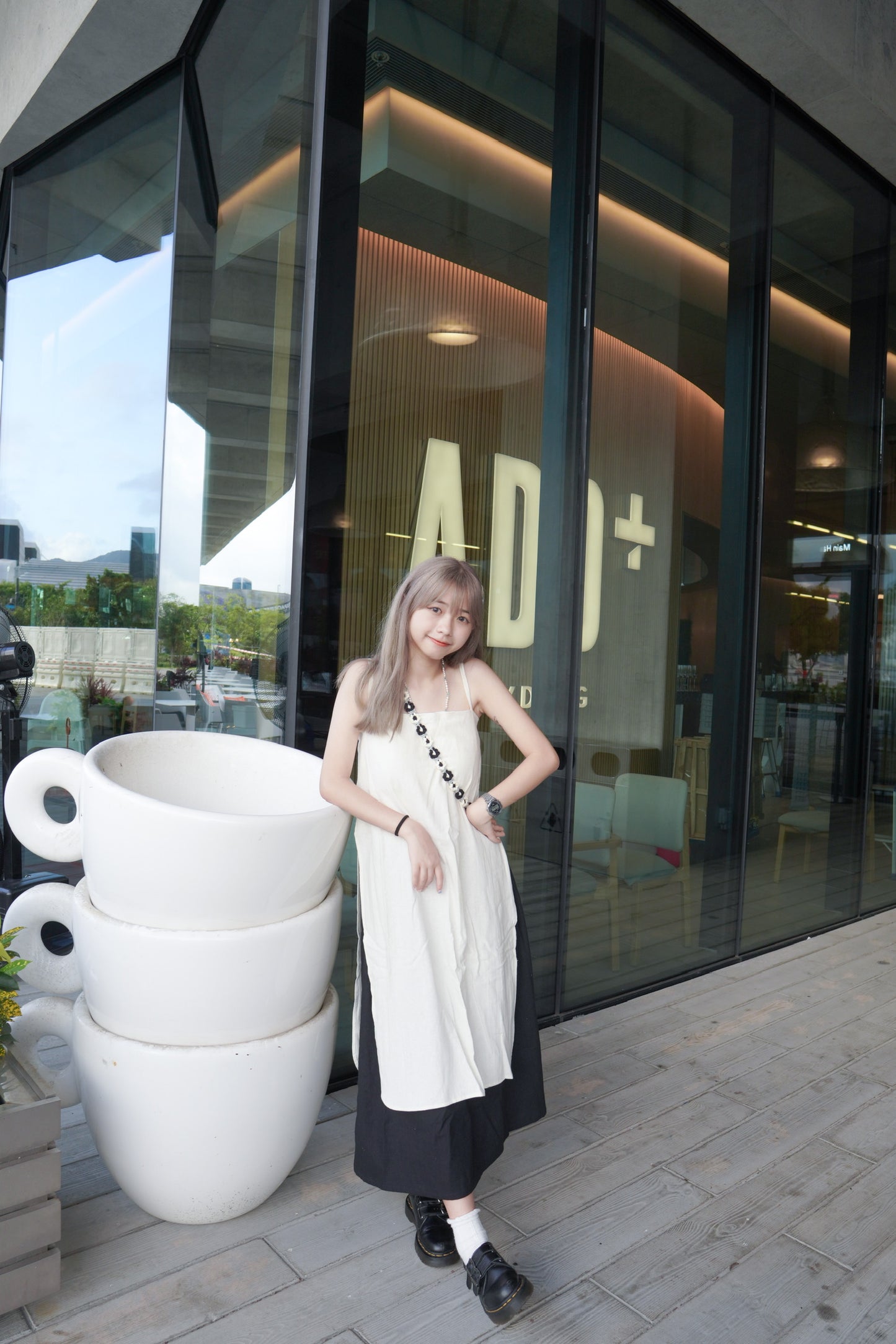 <預訂> CAFE打卡之選!棉麻吊帶後綁帶開叉連身長裙外搭|兩色入