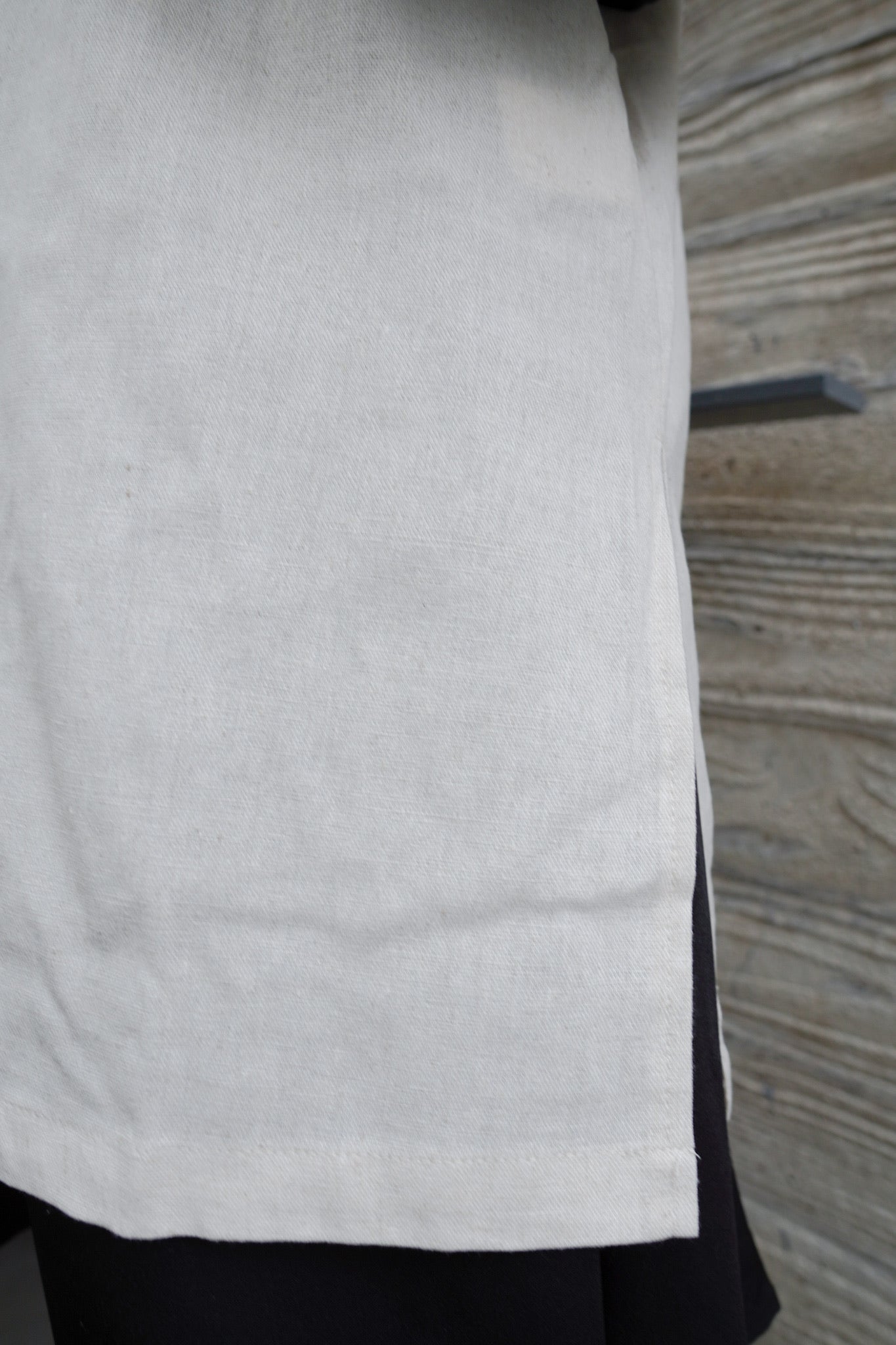 <預訂> V領側開衩長款背心馬甲|兩色入