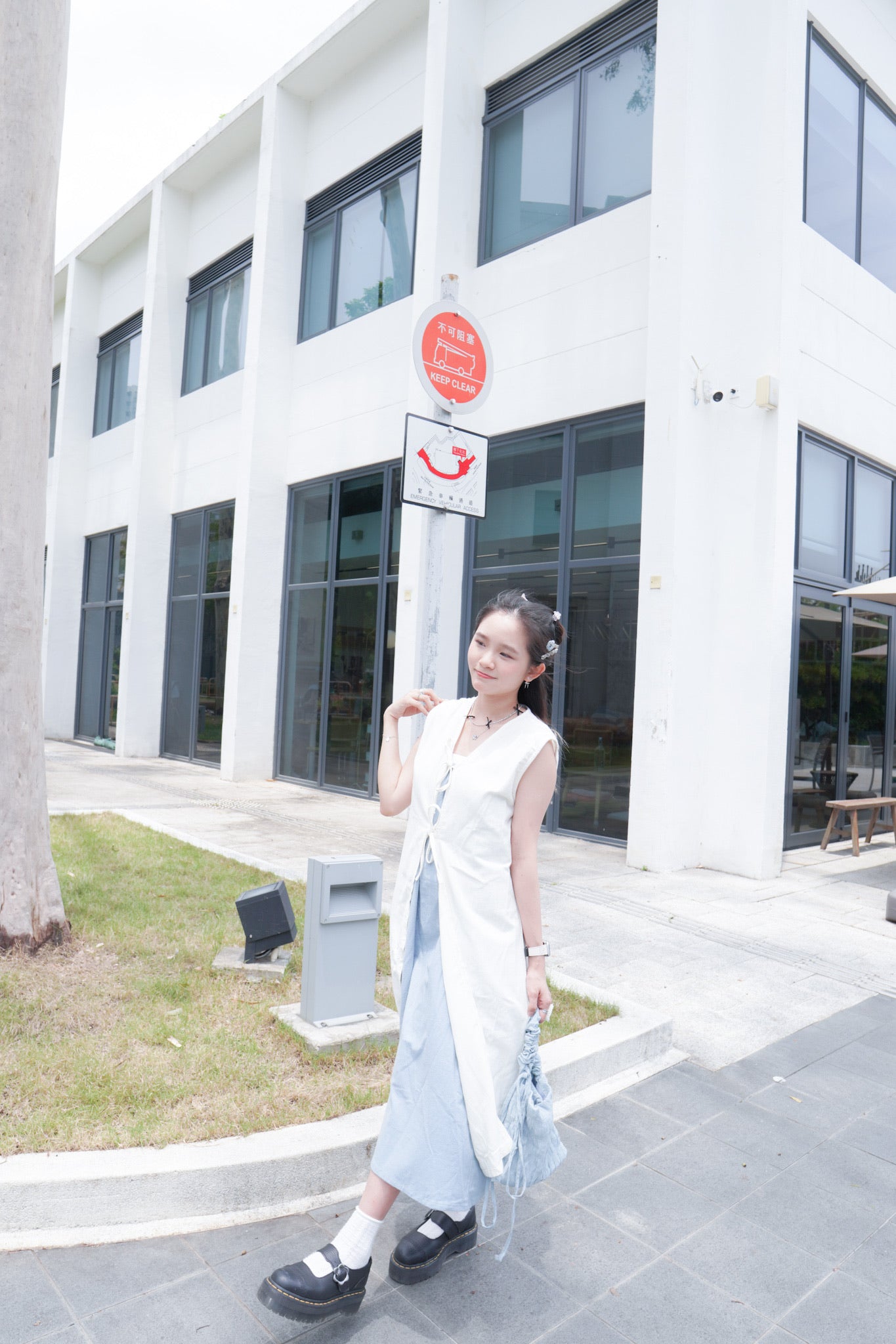 <預訂> 2024夏新款!棉麻背心綁帶開叉連身長裙外搭|兩色入