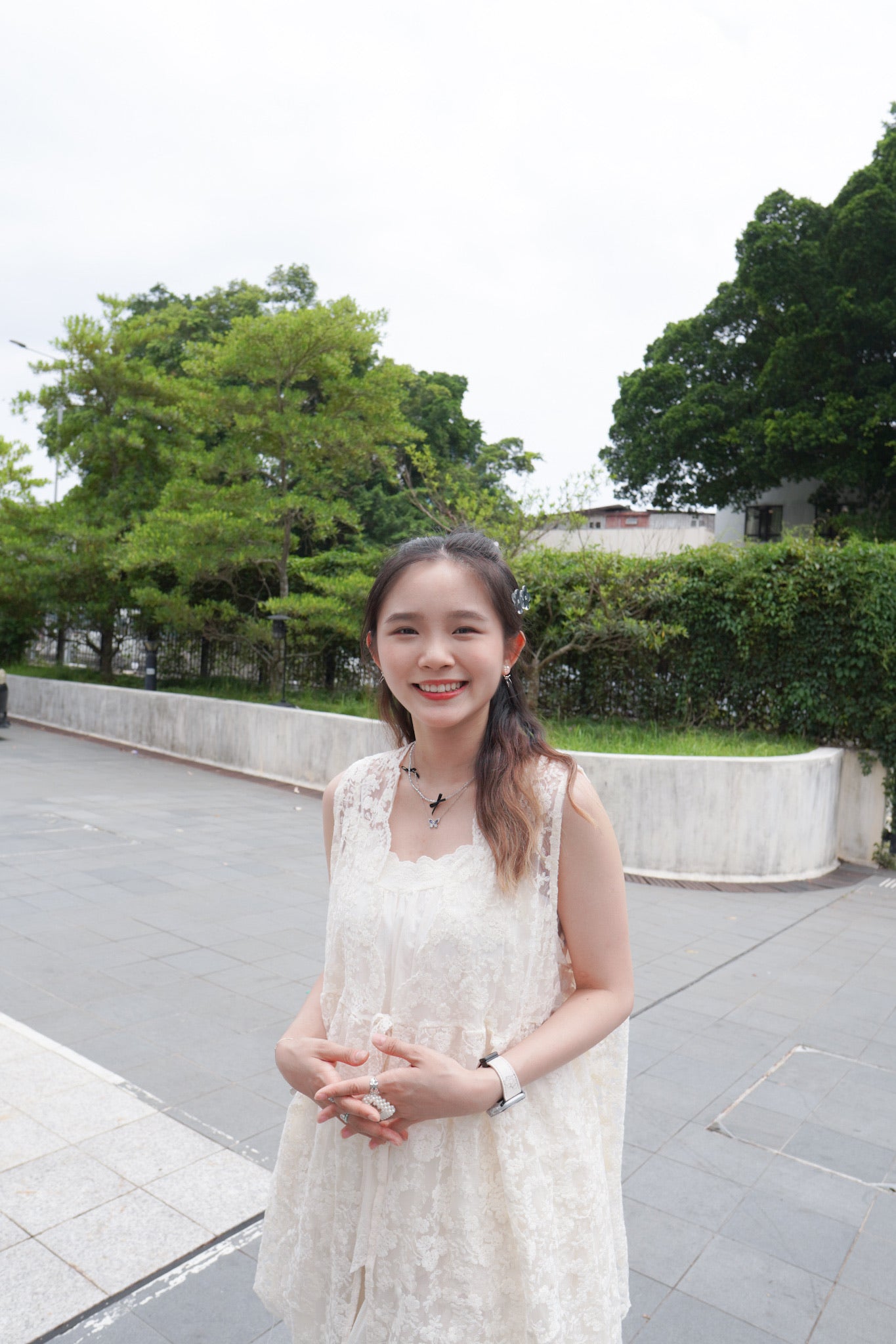 <預訂> 自家製 奶油tone寬鬆綉花疊穿吊帶背心