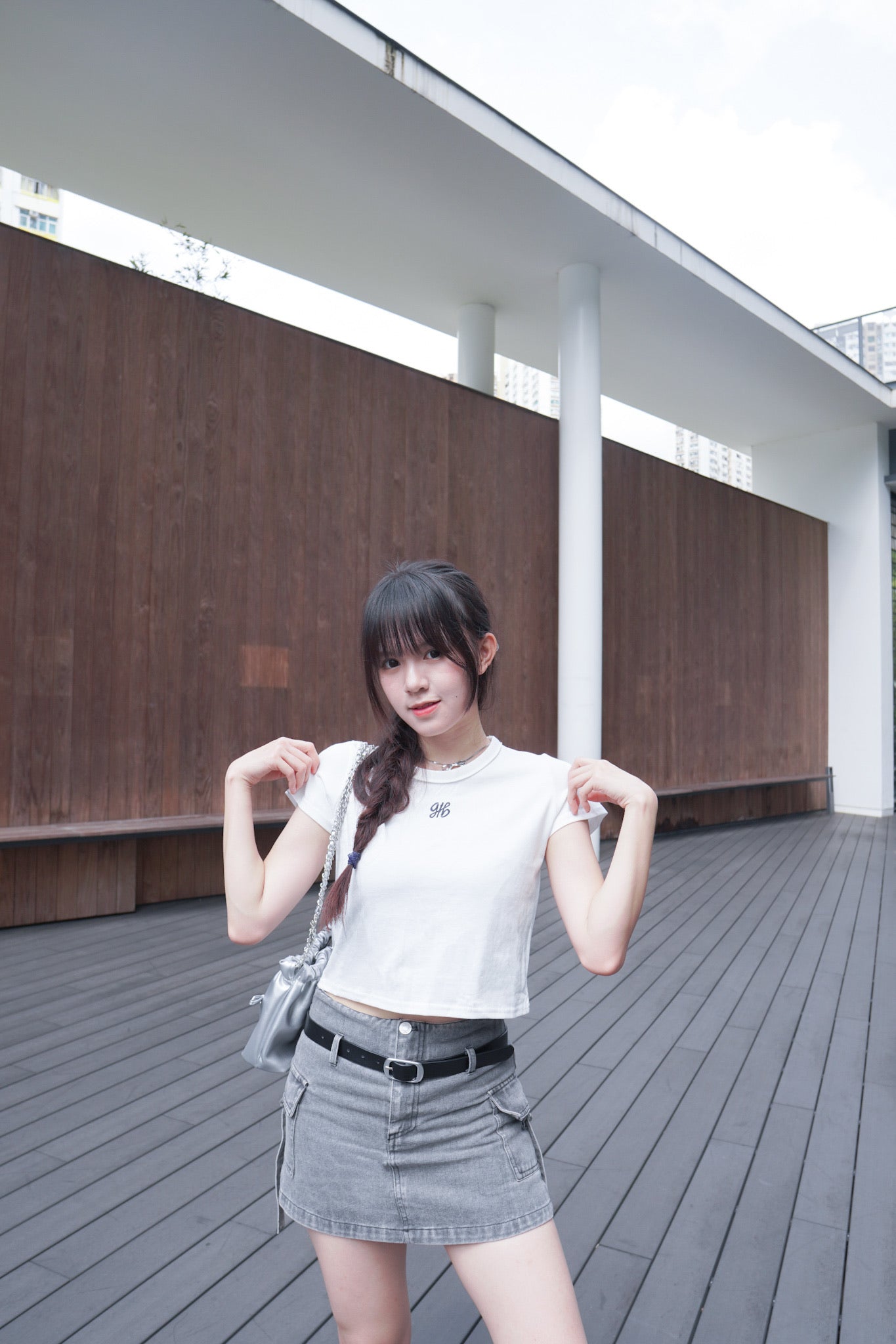 <預訂> Monogram刺繡短款Tshirt | 兩色入