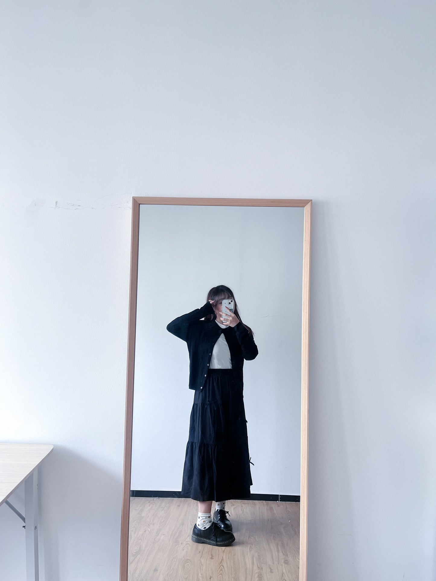 <現貨> 首批優惠🖤自家製 多色超親膚薄款長袖針織外套|黑