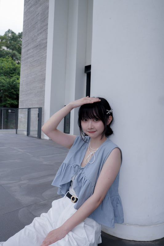 <預訂> 小眾不撞款!棉麻荷葉邊不規則綁帶短背心外套|兩色入