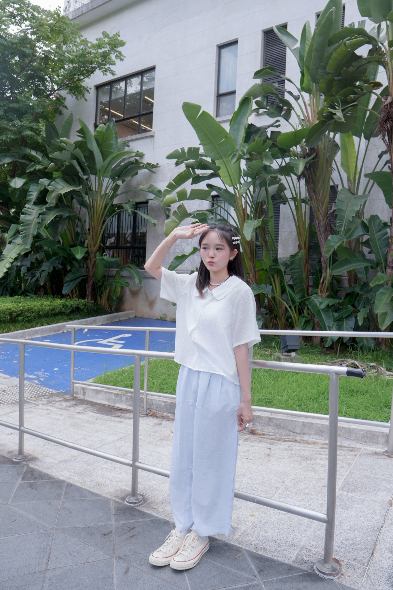 <現貨> 夏日專屬! 小奶白娃娃領短袖恤衫