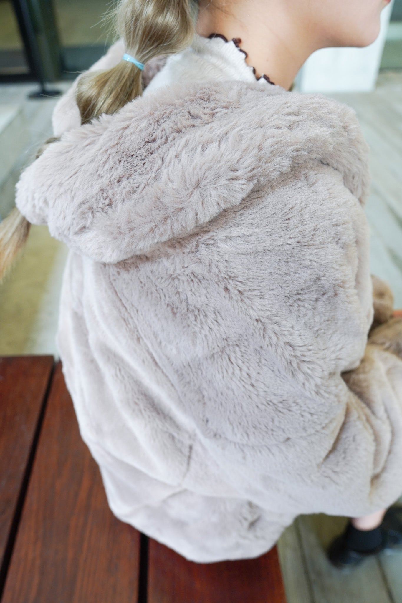 <預訂> JP 摸上手超舒服!皮草毛毛反領束袖厚外套|兩色入