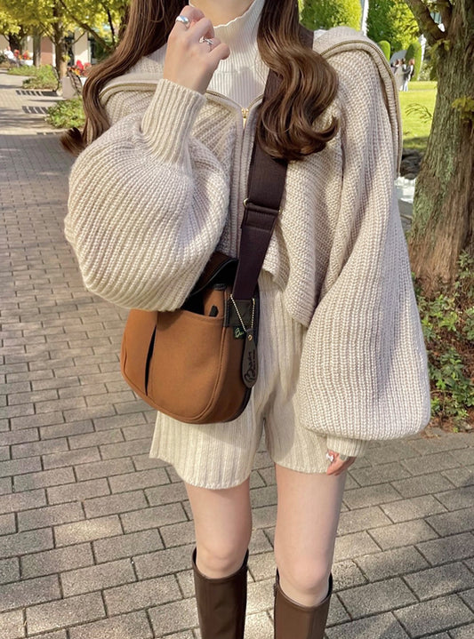 <預訂> 拉鍊開胸長袖針織上衣+ 短褲兩件套裝