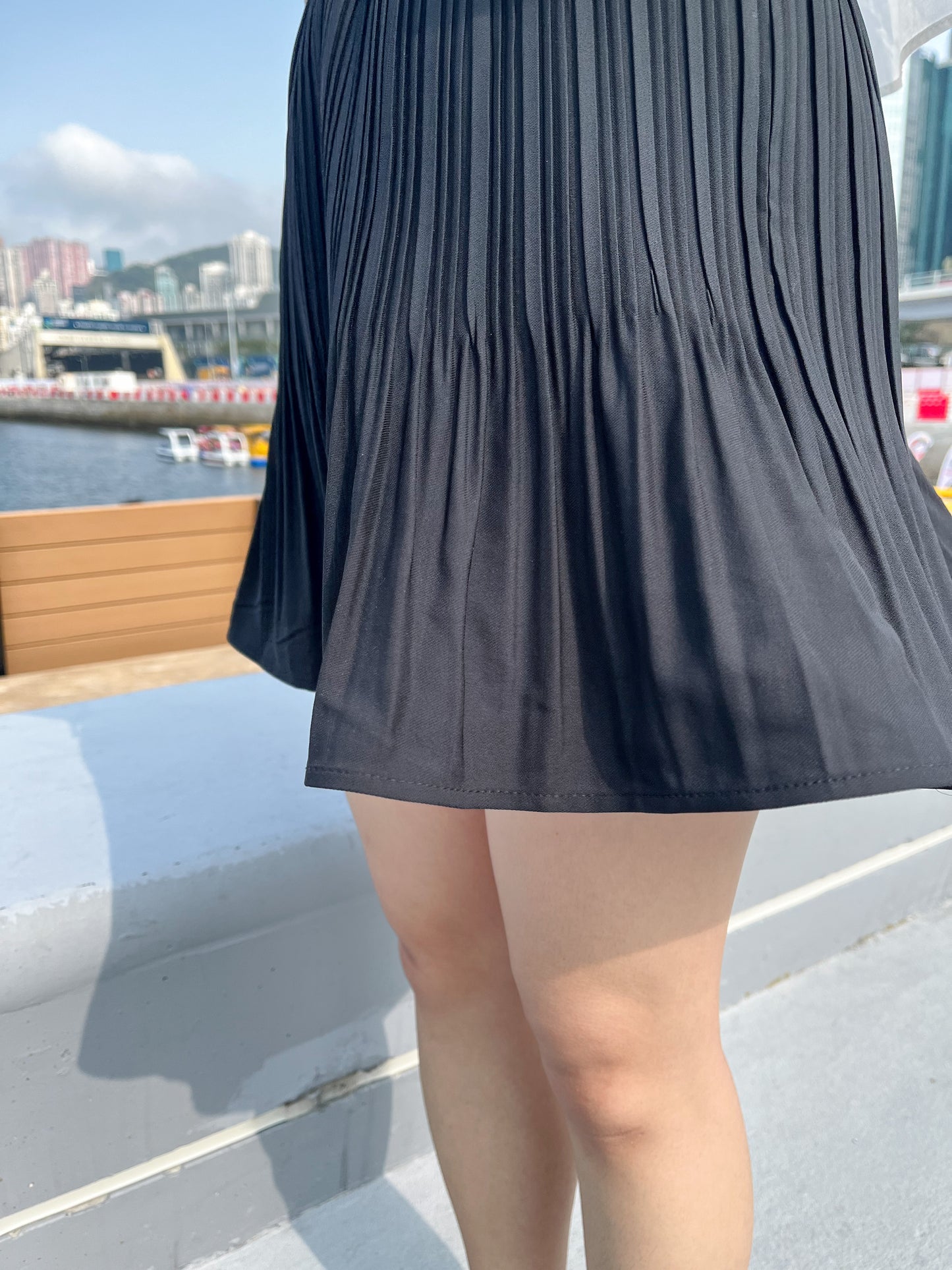 JP 四季可穿!氣質upupup!滑滑的磨砂直紋傘裙