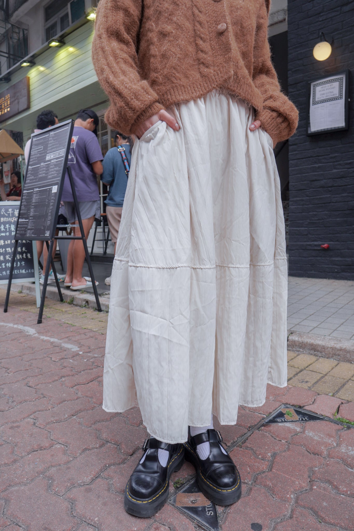 <現貨> 自家製 秋冬專屬! 肌理感口袋半身長裙｜兩色入