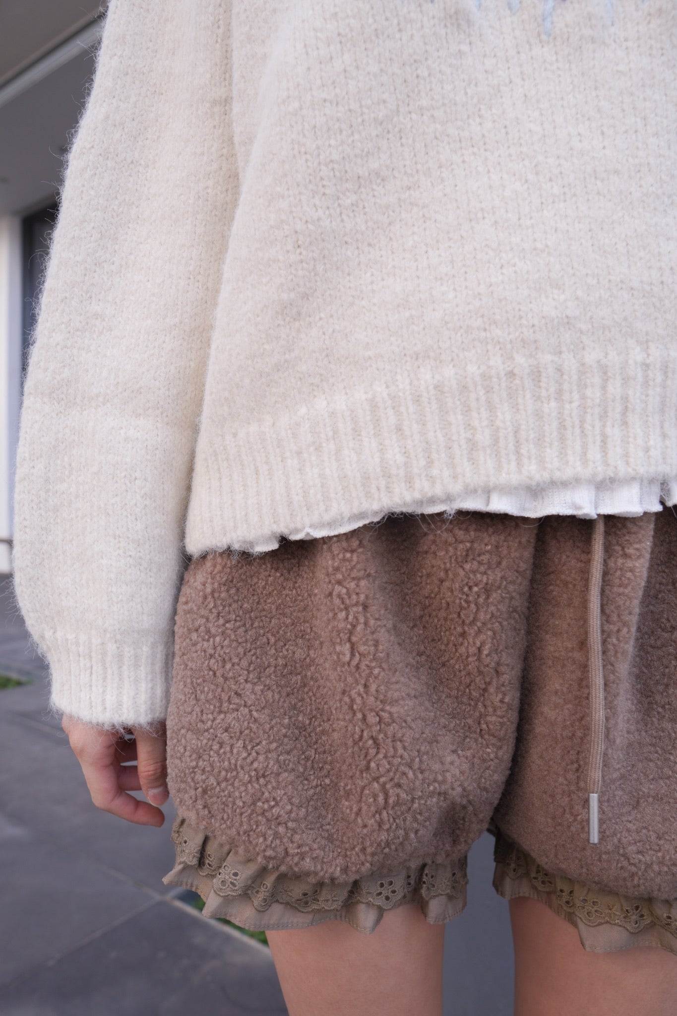 <現貨> 小熊高腰ruffle邊毛絨短褲