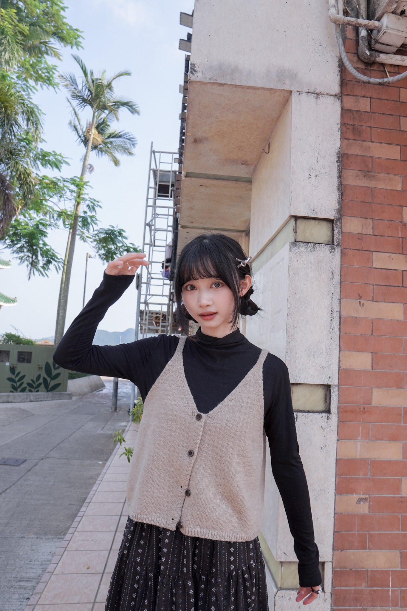 <現貨> 簡約針織v領鈕扣馬甲背心｜兩色入