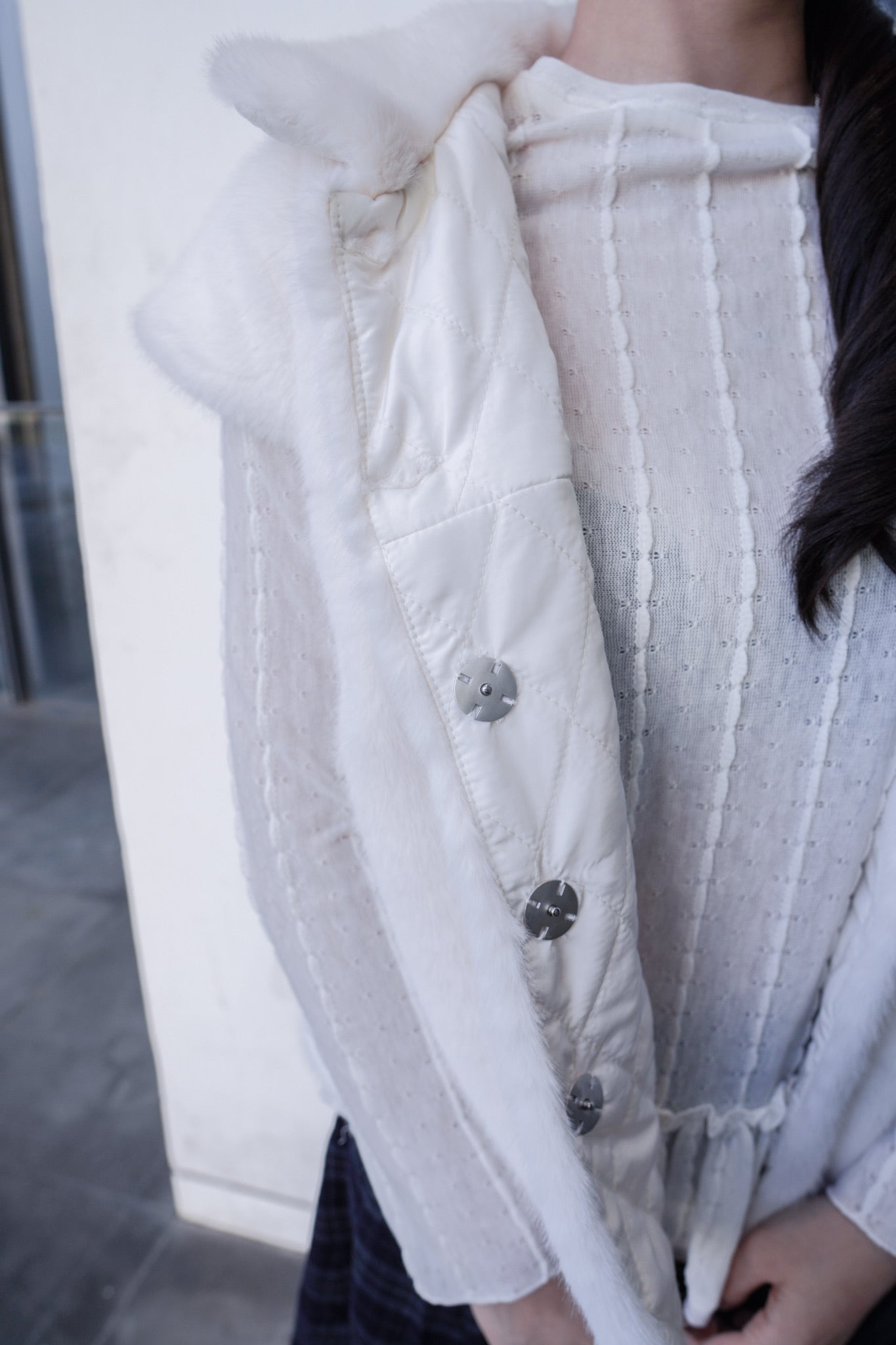 <現貨> 暗花傘型圓領條紋打底上衣