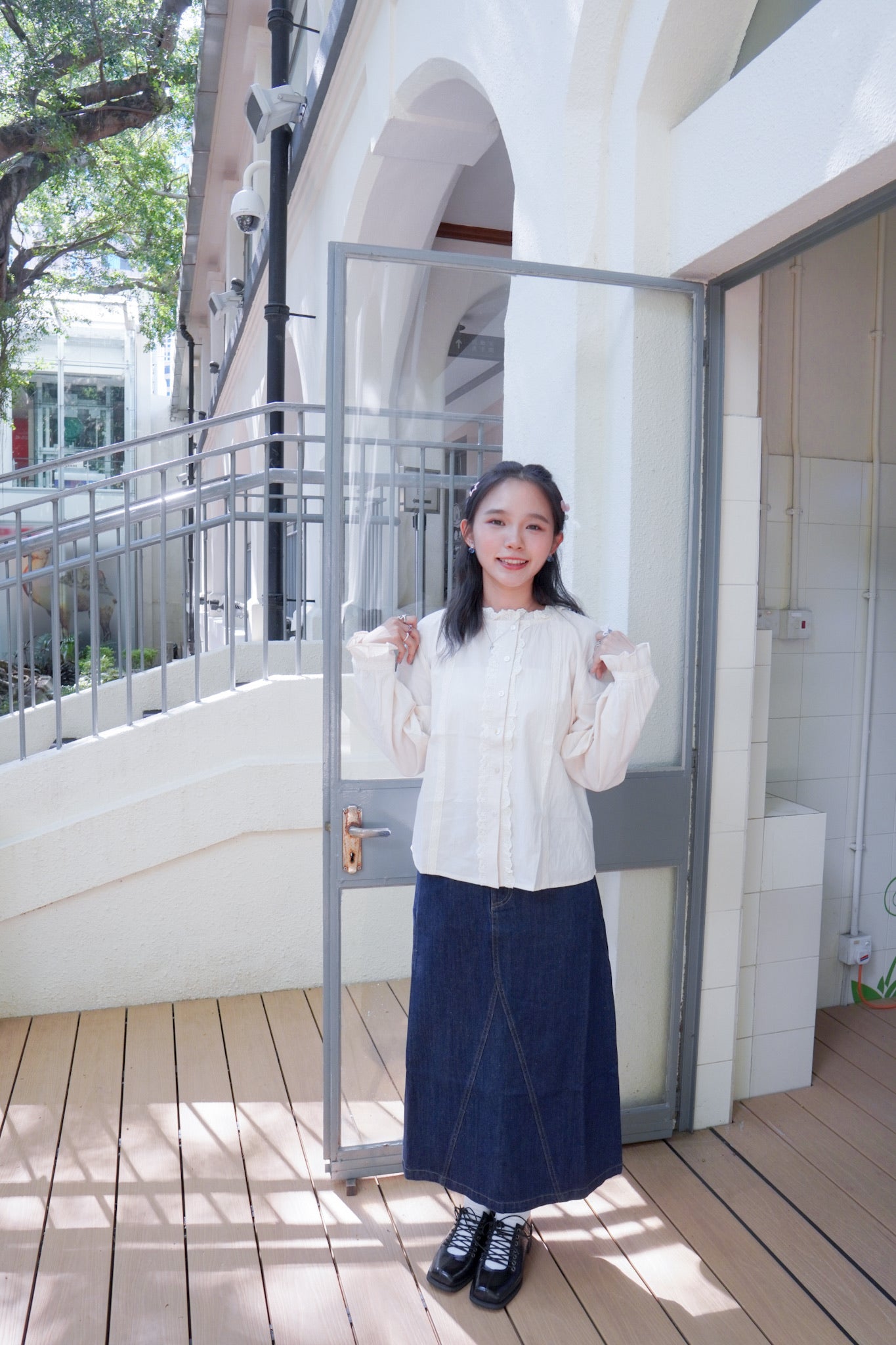 <現貨> 自家製 奶杏娃娃領蕾絲長袖裇衫