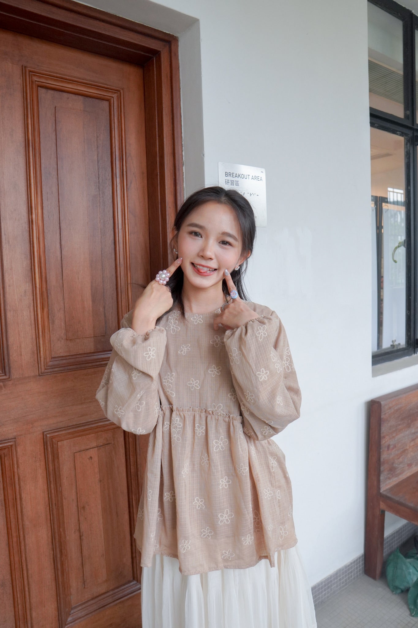 <現貨> 獨家款 泰國人手製作! 格紋小花卉泡泡袖上衣｜兩色入