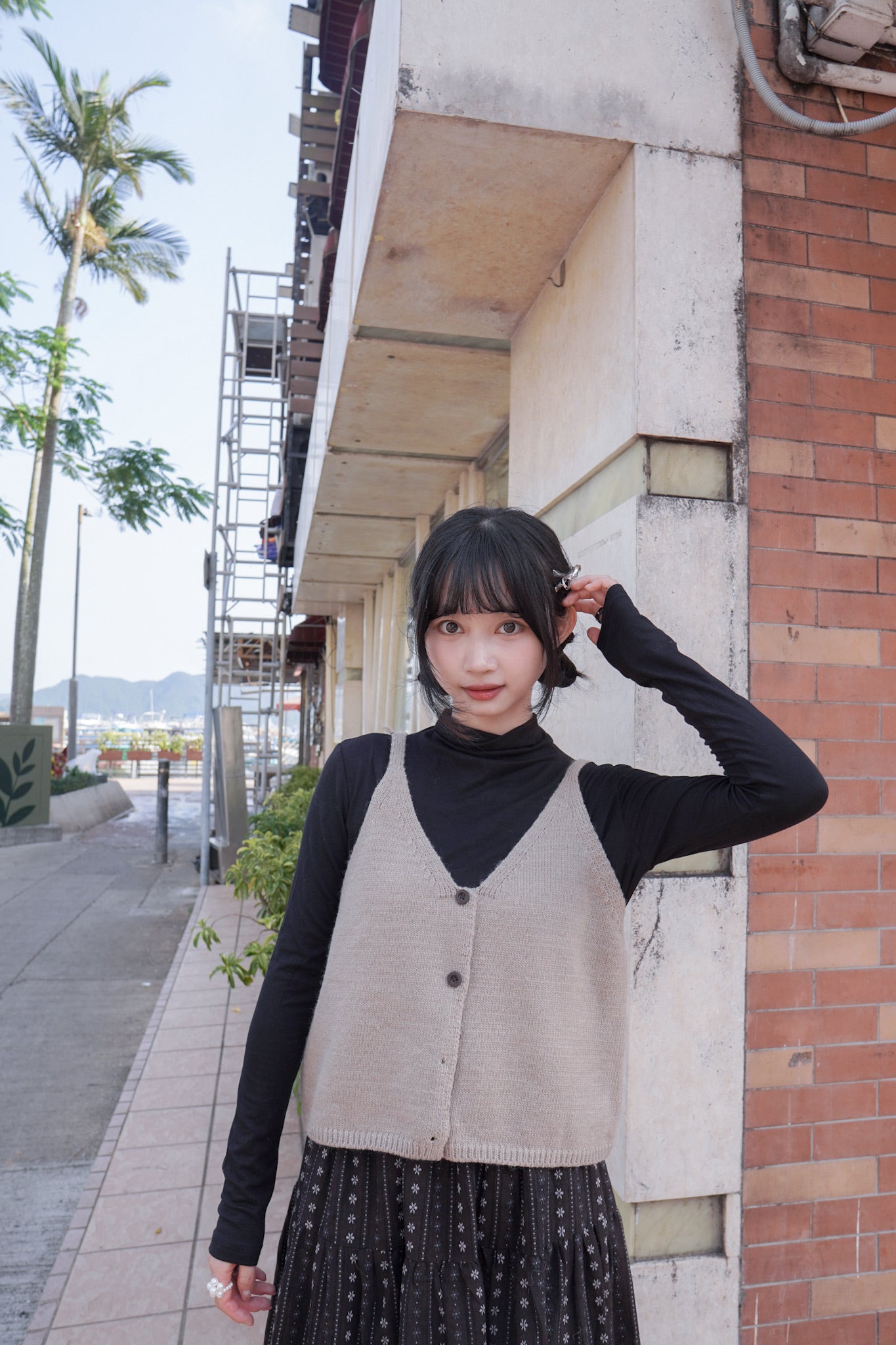 <現貨> 簡約針織v領鈕扣馬甲背心｜兩色入