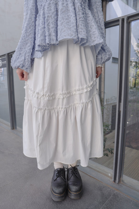 <現貨> comeback♡ ruffle邊小奶白拼接半身長裙