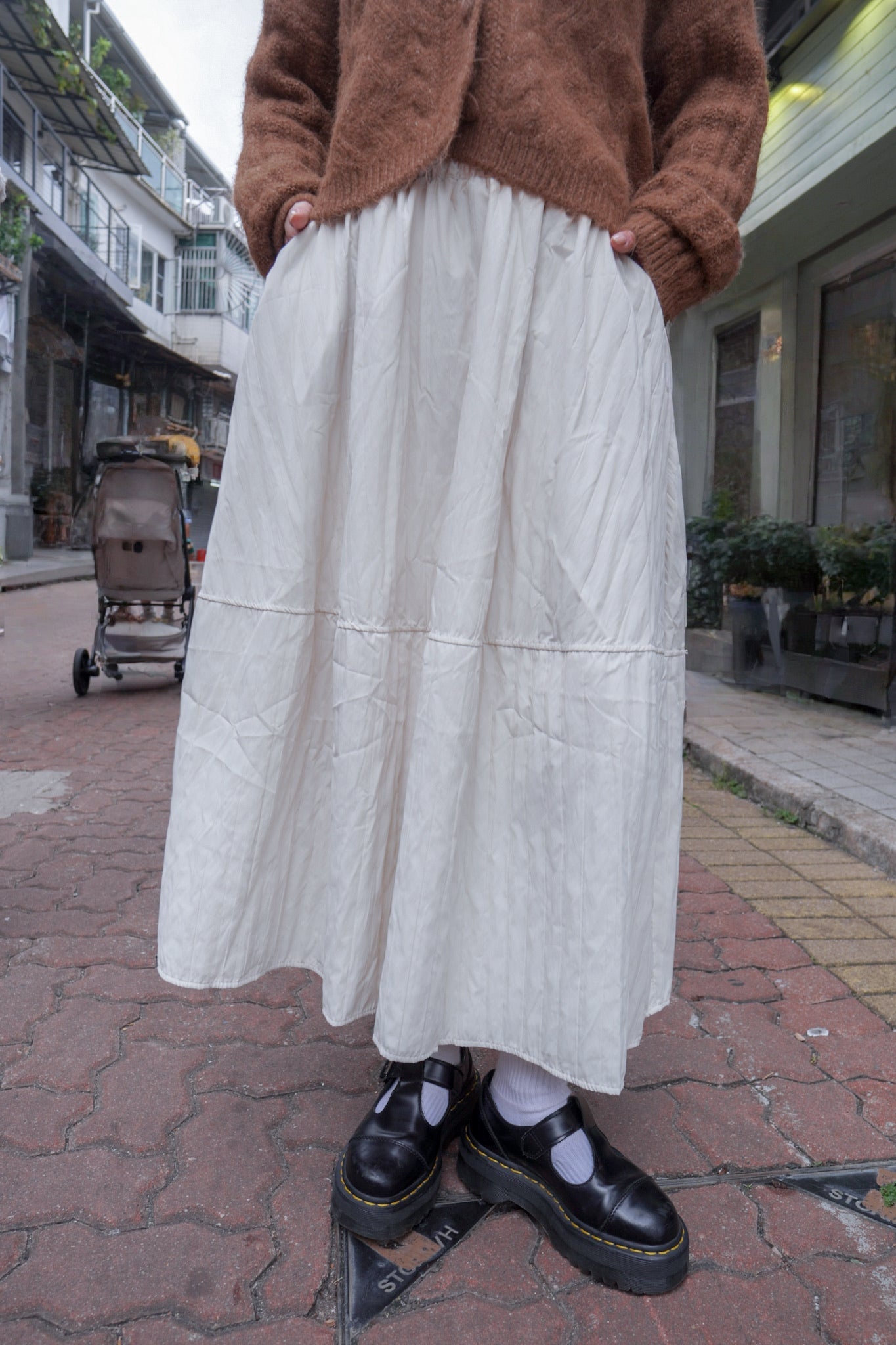 <現貨> 自家製 秋冬專屬! 肌理感口袋半身長裙｜兩色入