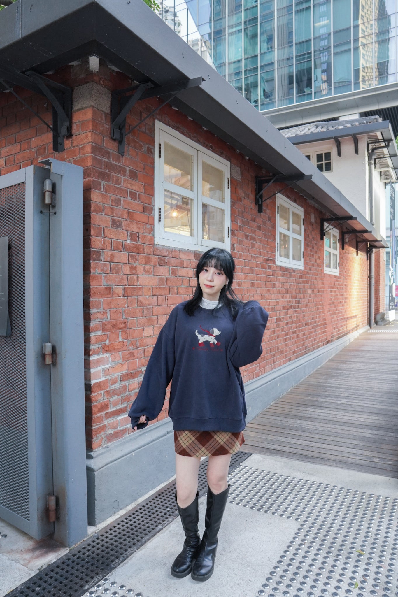 <現貨> 肌理感ruffle邊碎花打底長袖上衣