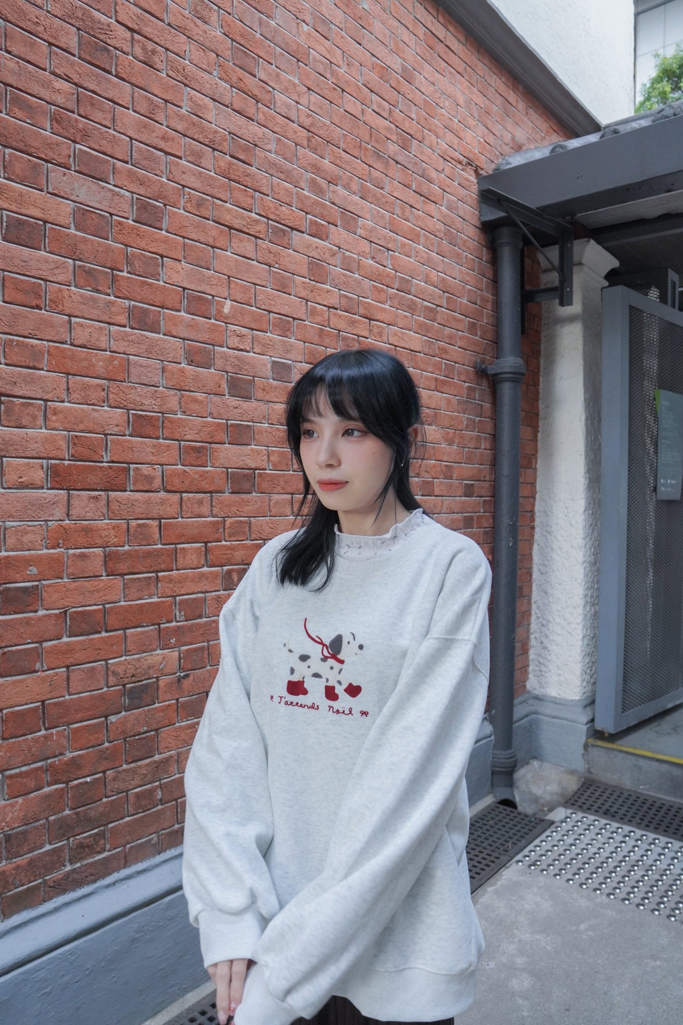 <現貨> 肌理感ruffle邊碎花打底長袖上衣