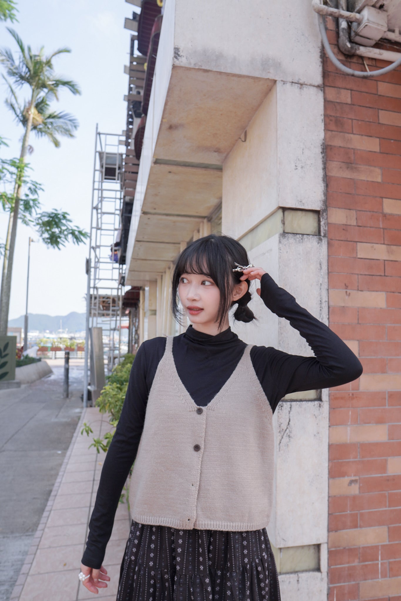 <現貨> 簡約針織v領鈕扣馬甲背心｜兩色入