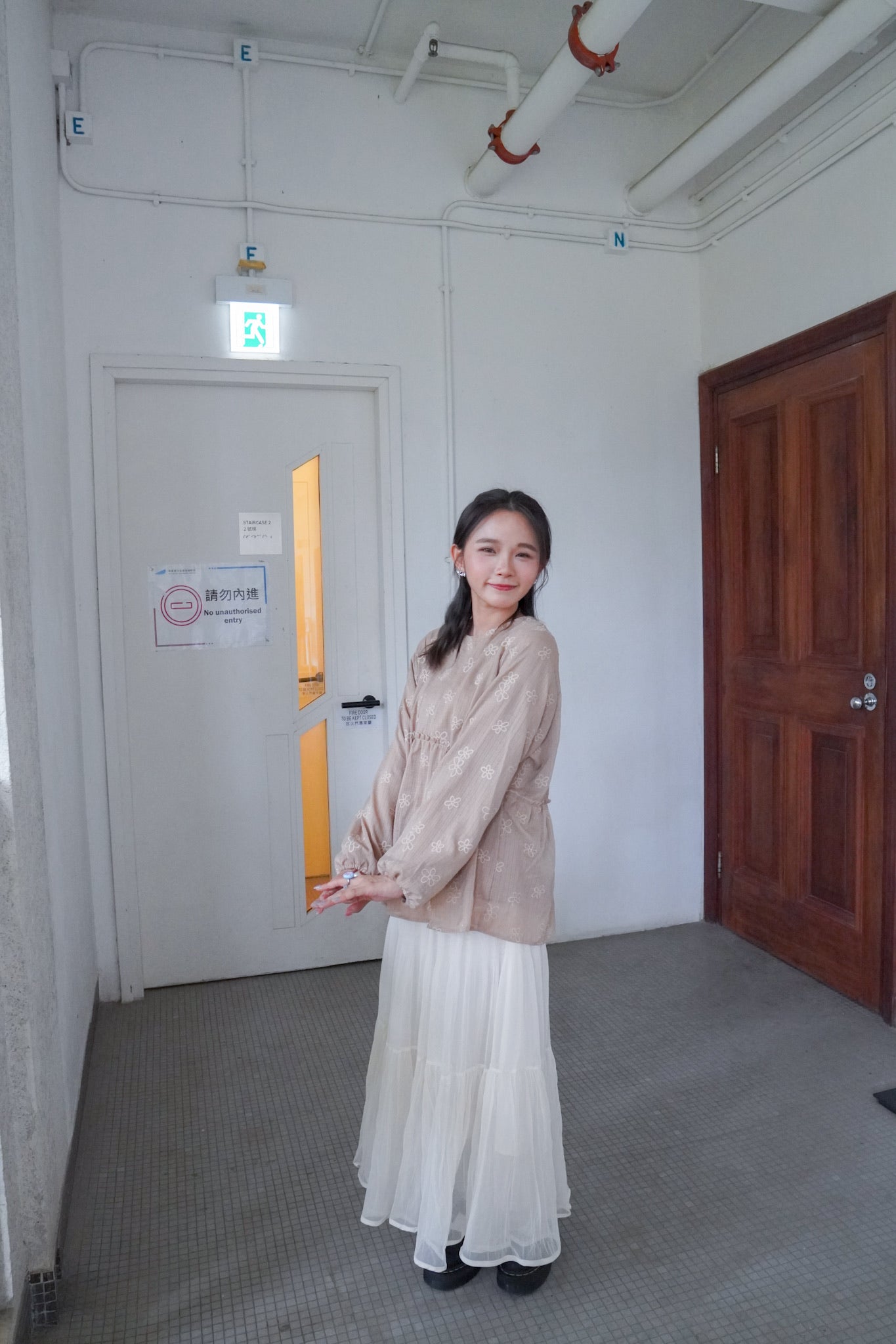 <現貨> 獨家款 泰國人手製作! 格紋小花卉泡泡袖上衣｜兩色入