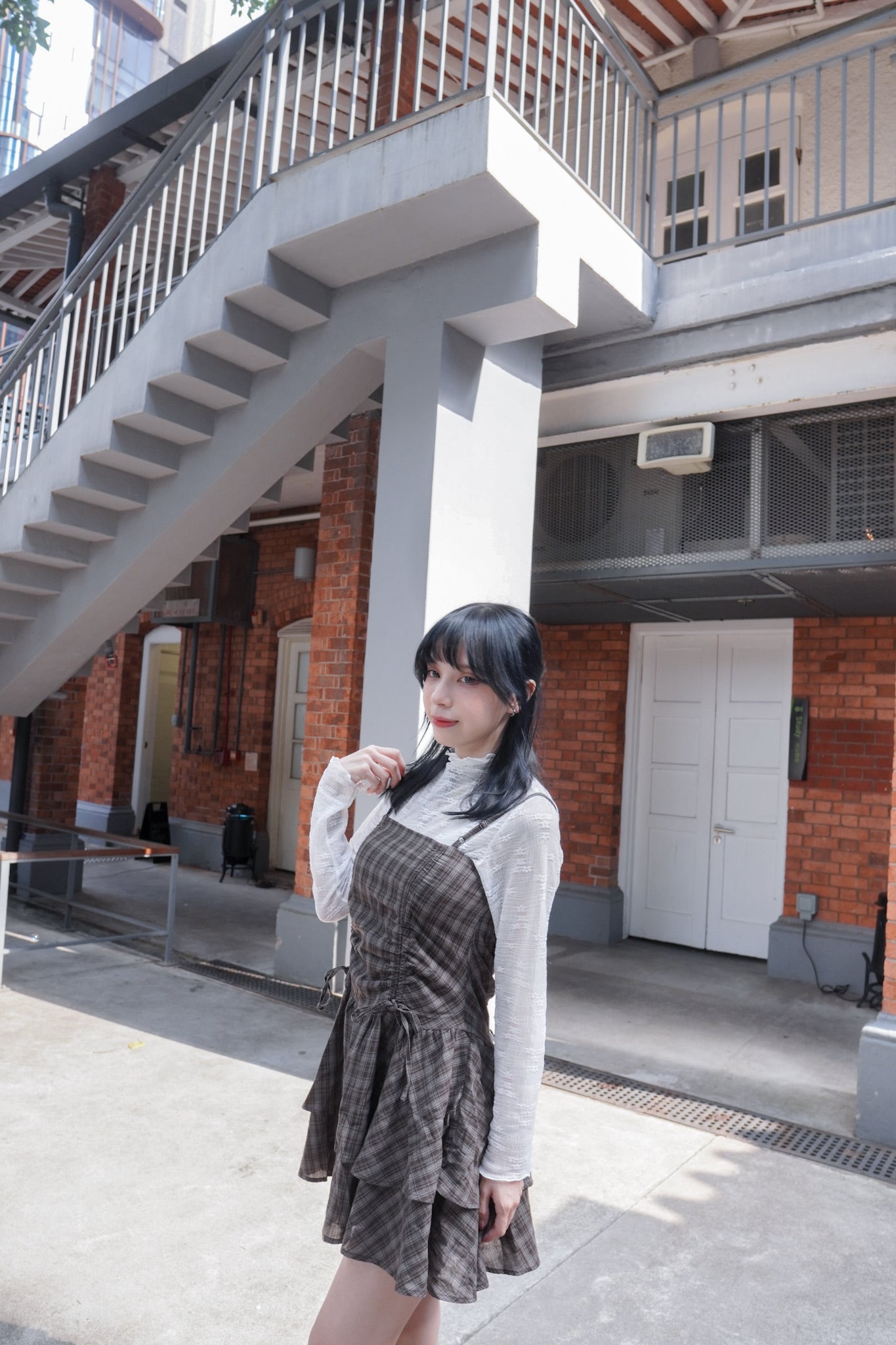 <預訂> 自家製 褶皺透明Ruffle邊立體花花高領內搭打底上衣｜兩色入