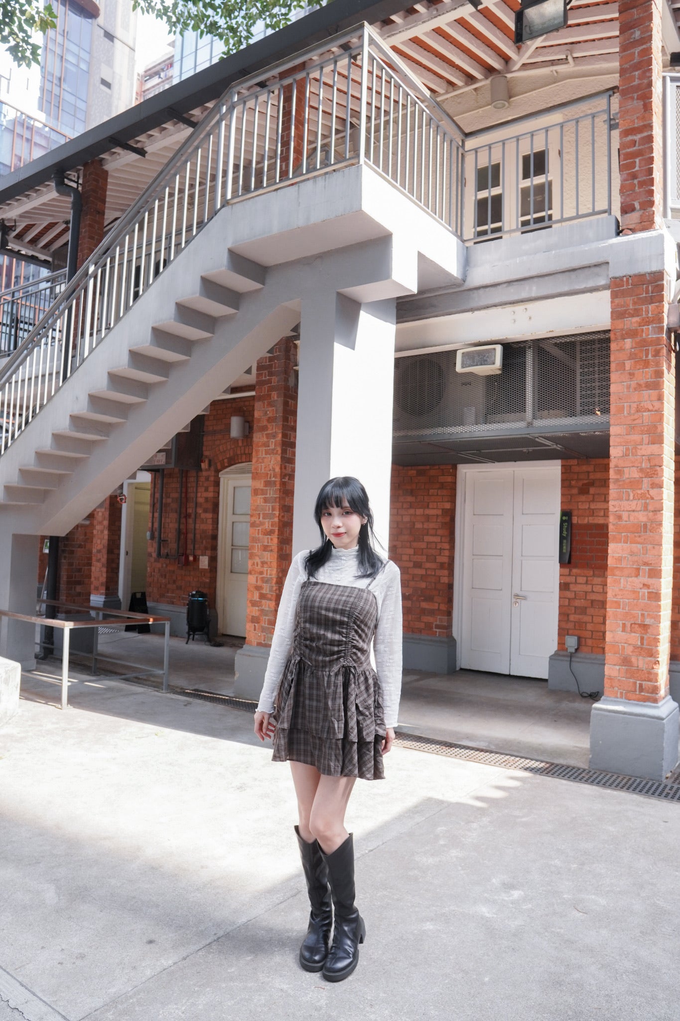 <預訂> 自家製 褶皺透明Ruffle邊立體花花高領內搭打底上衣｜兩色入