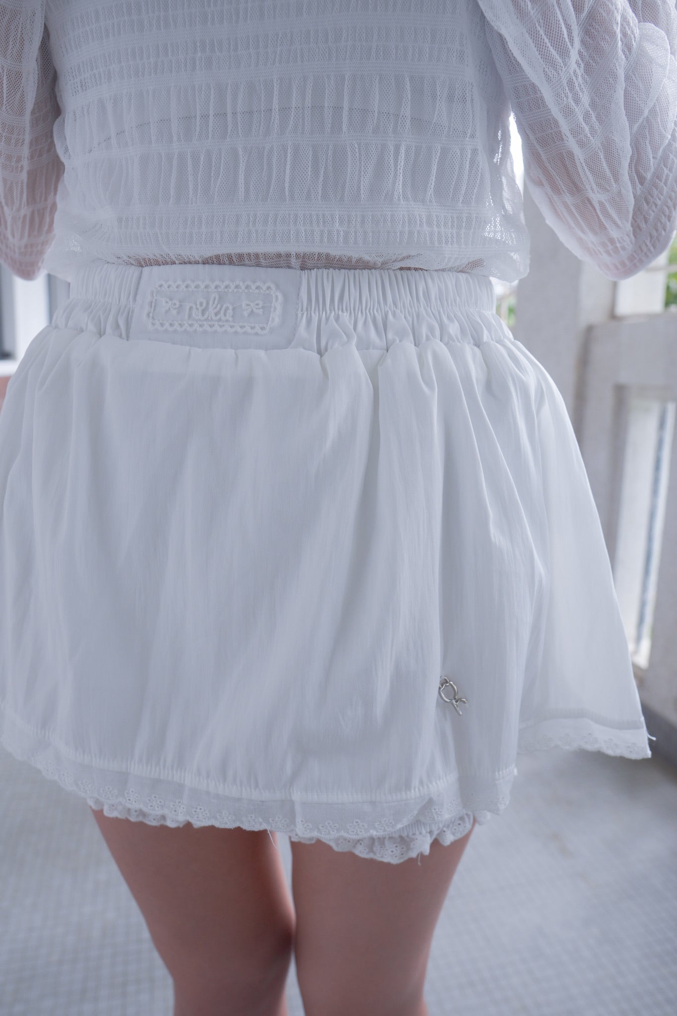 <現貨> 獨家款～ LOGO蕾絲邊短裙褲 ｜兩色入