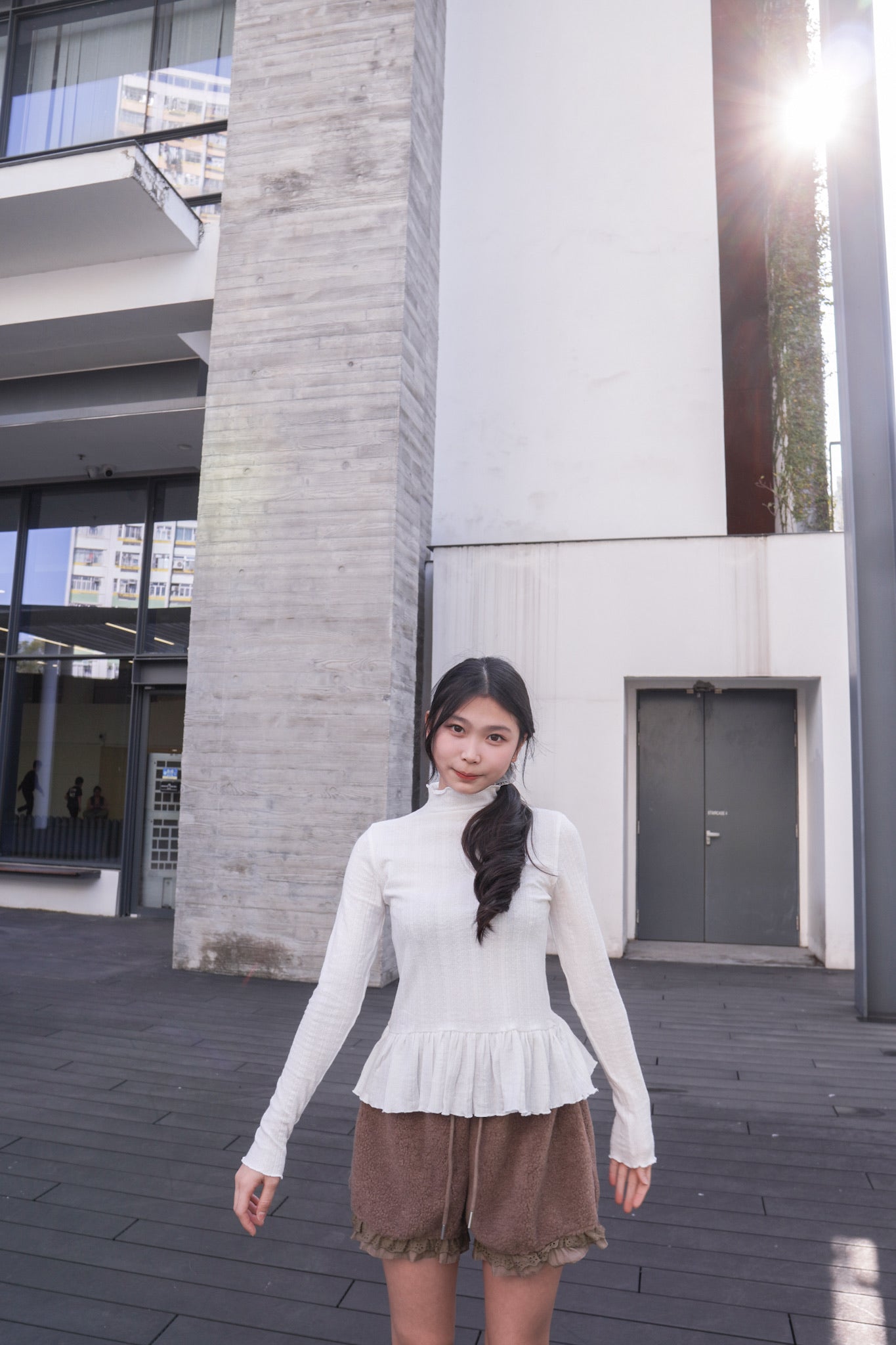 <預訂> 半高領ruffle邊傘型針織打底上衣